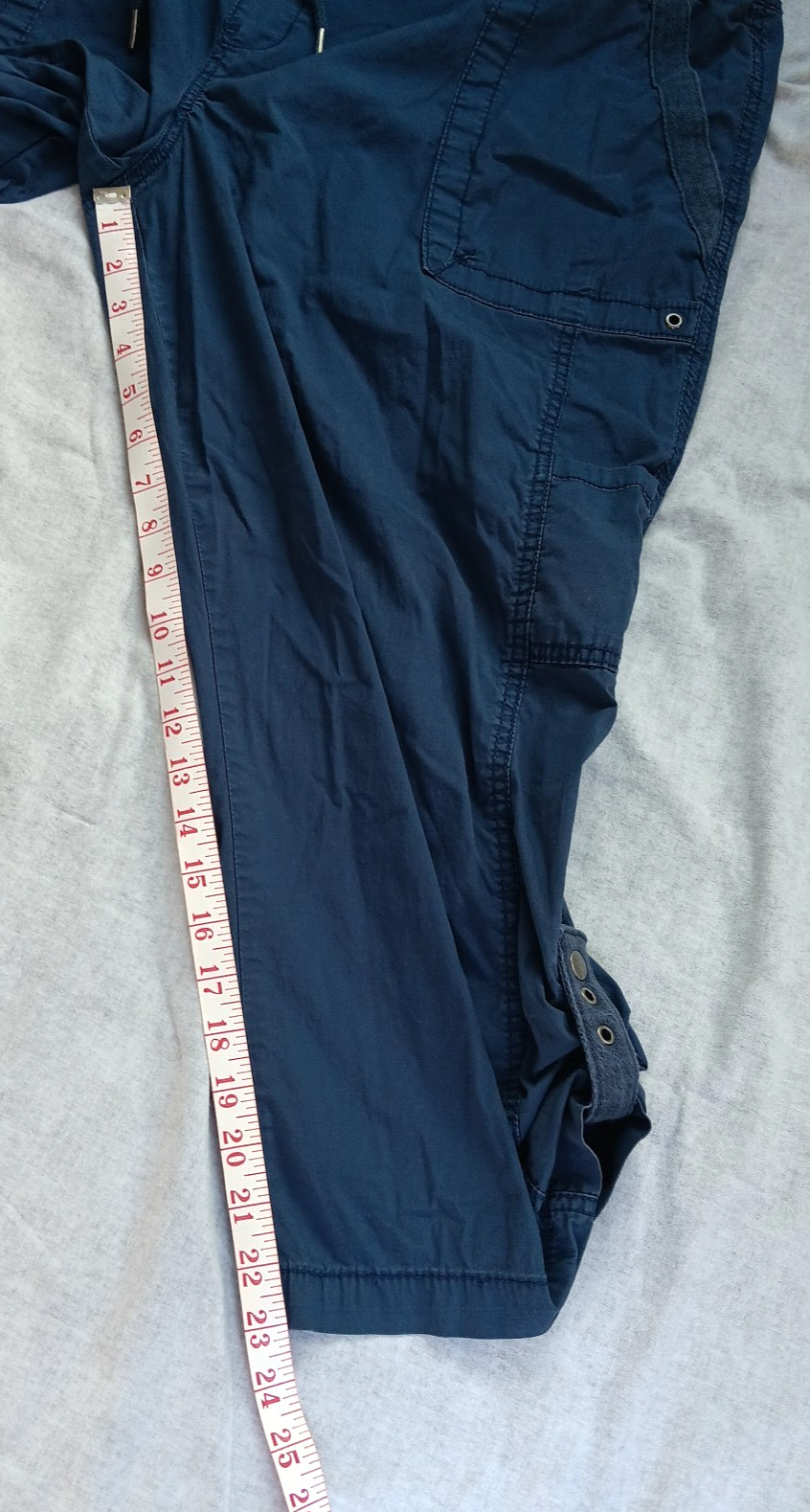 Natural Reflections Blue Capri Cargo Pants Womens size 20 W, Bass Pro Shops
