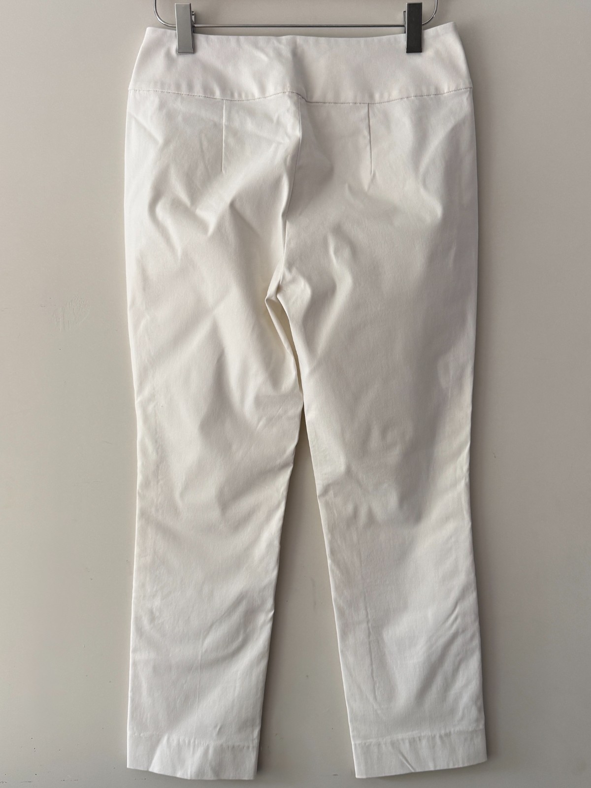 NIC+ZOE White Stretch Ankle Pants Size Size 0 | Worn Once | Excellent Condition