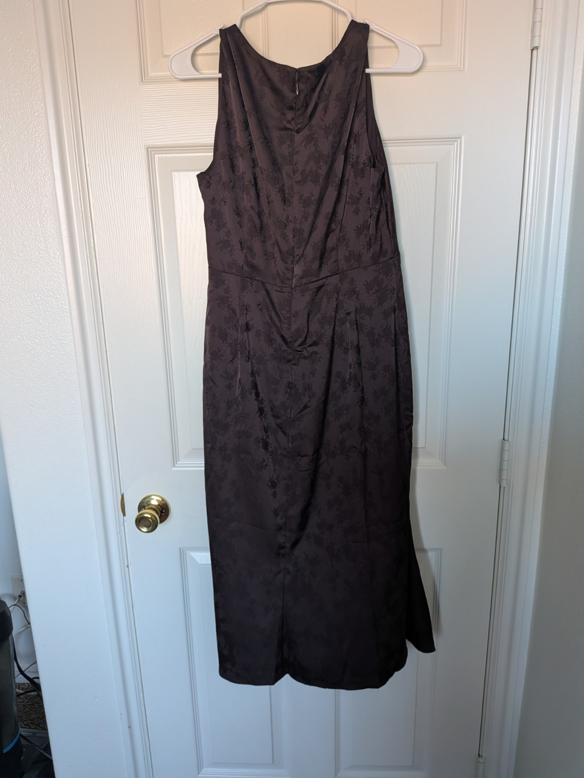 BCBG New York Women’s 12 Brown Floral Jacquard V-Neck Sleeveless Midi Dress