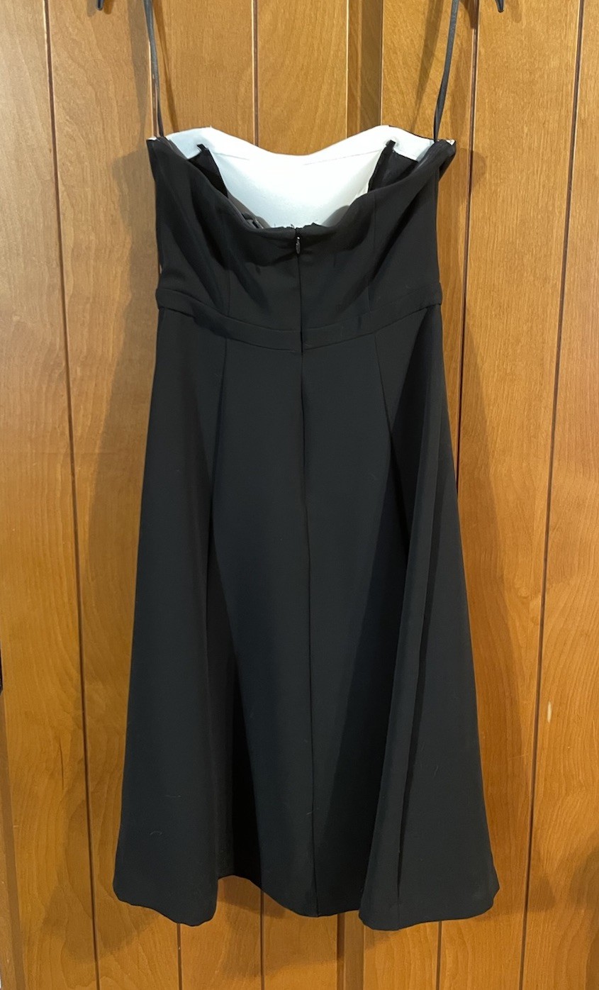 White House Black Market Black and White Colorblock Sleeveless Dress Size 2