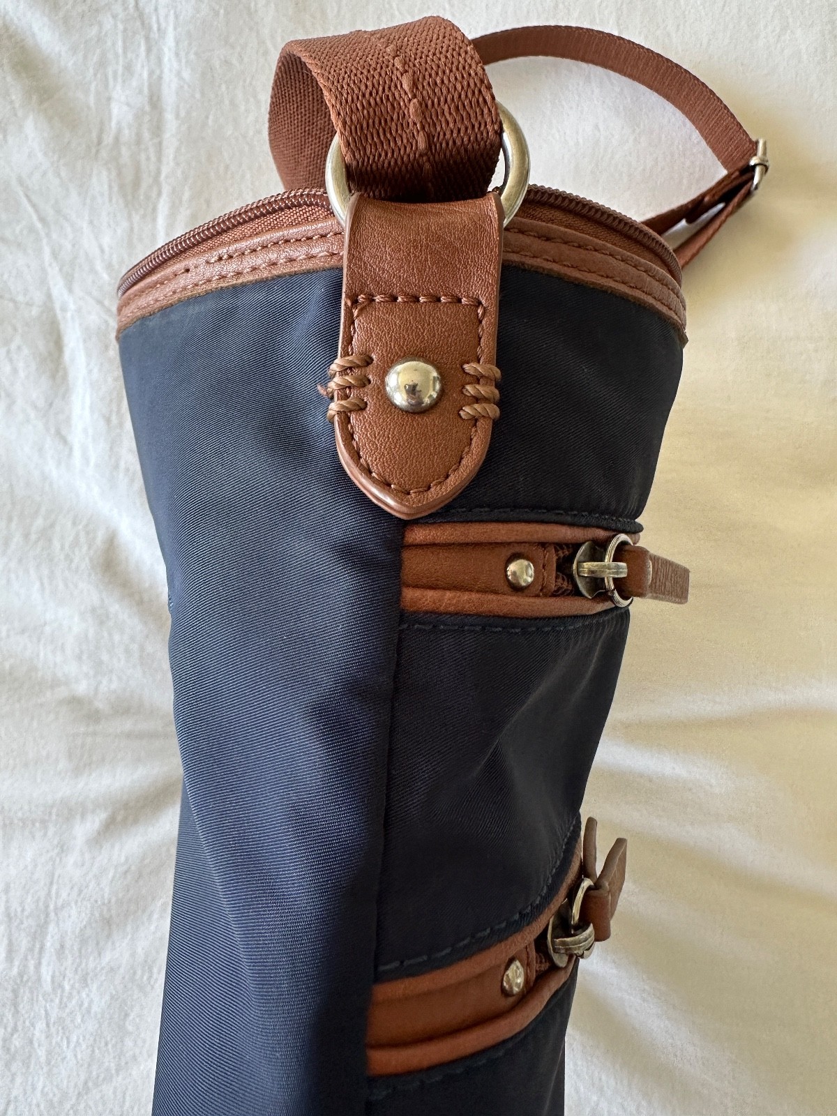 The Sak Esperato Nylon Crossbody Purse Bag Navy Blue Travel Organizer
