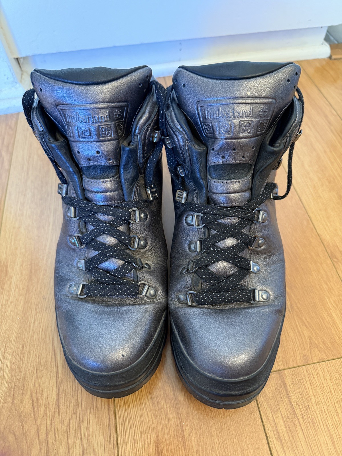 RARE Supreme × Timberland World Hiker Front Country GoreTex Boots Men’s Size 9.5