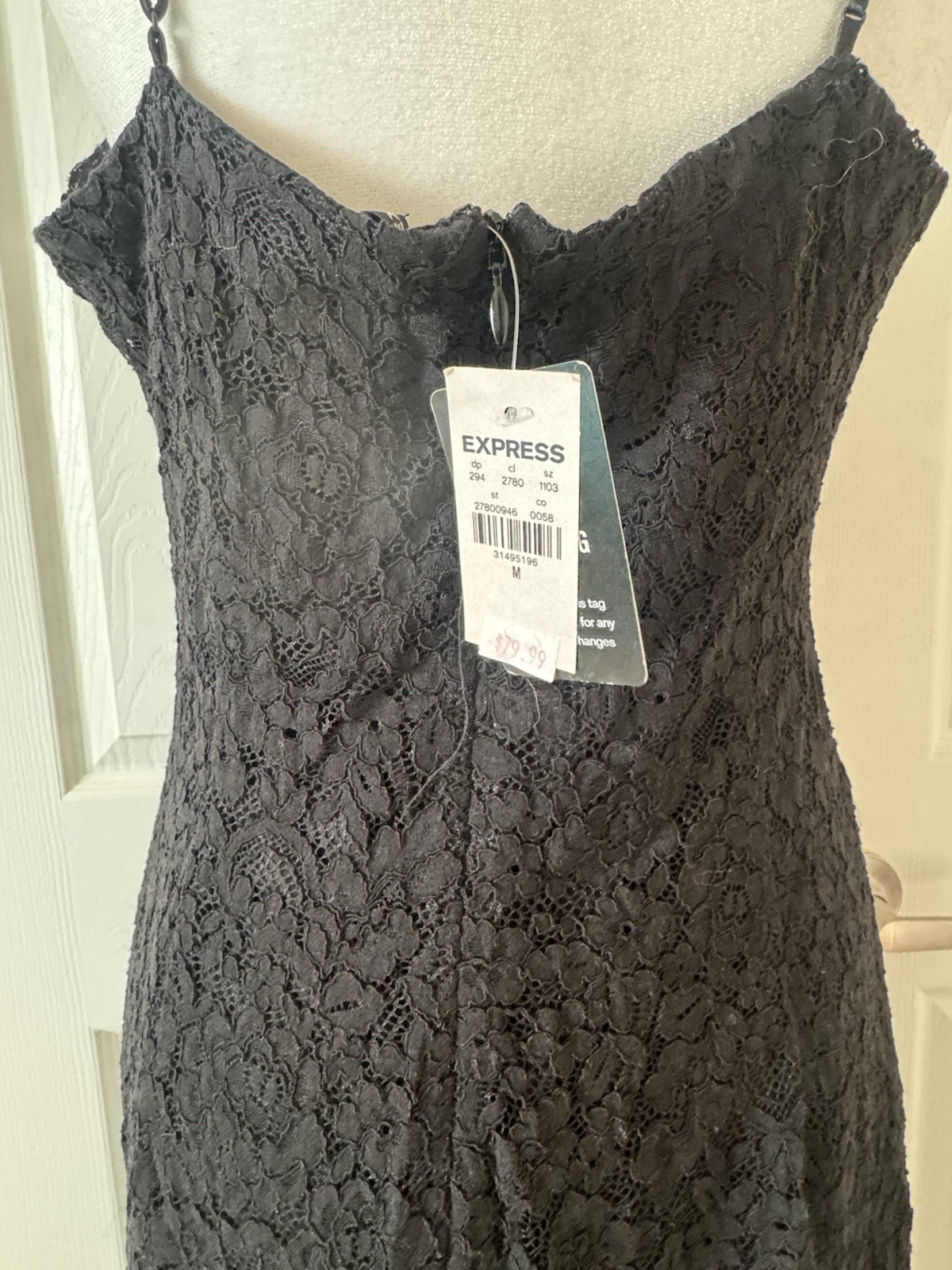 Express NWT Lace Dress Size Medium Elegant V-Neck Adjustable Strap Midi Dress