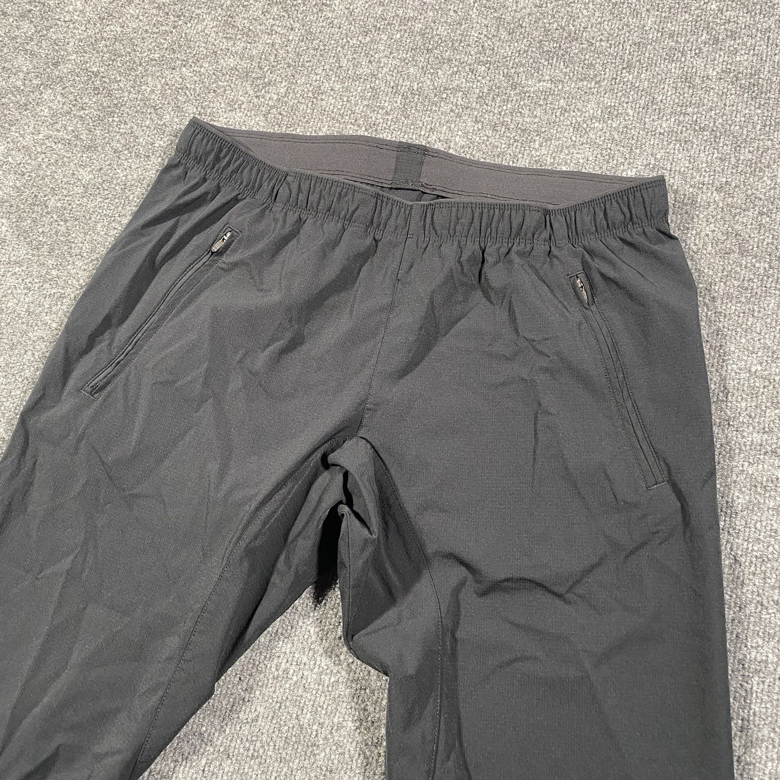 Paskho Pants Mens M Black Tech Minimalist Performance Stretch 32×32 Windbreaker