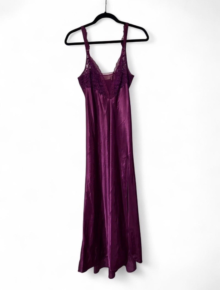 Vintage Victoria’s Secret Purple Slip Adjustable Straps Size S