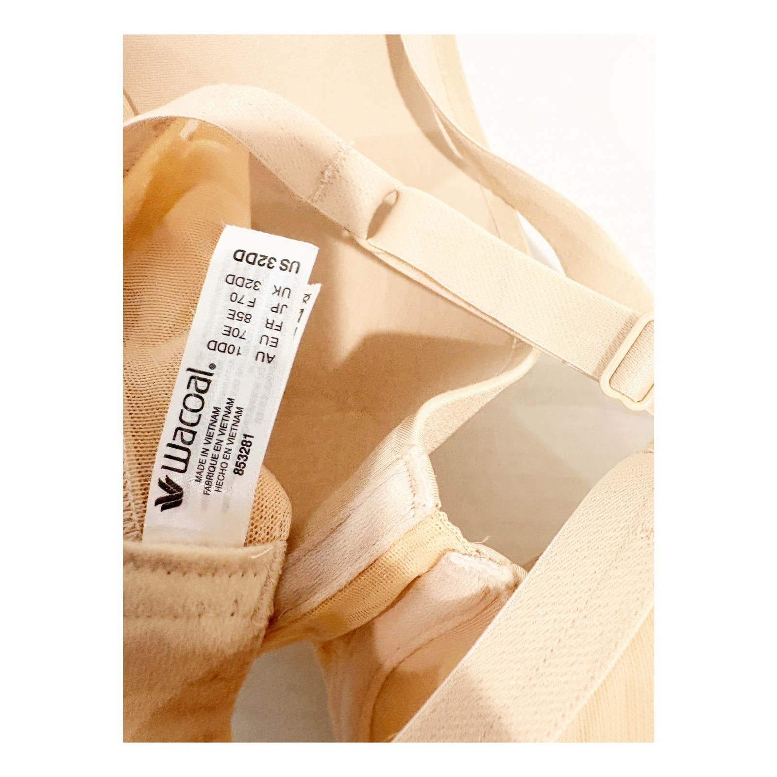 Wacoal Basic Beauty Full Figure Underwire Bra 853281 Nude Beige 32DD