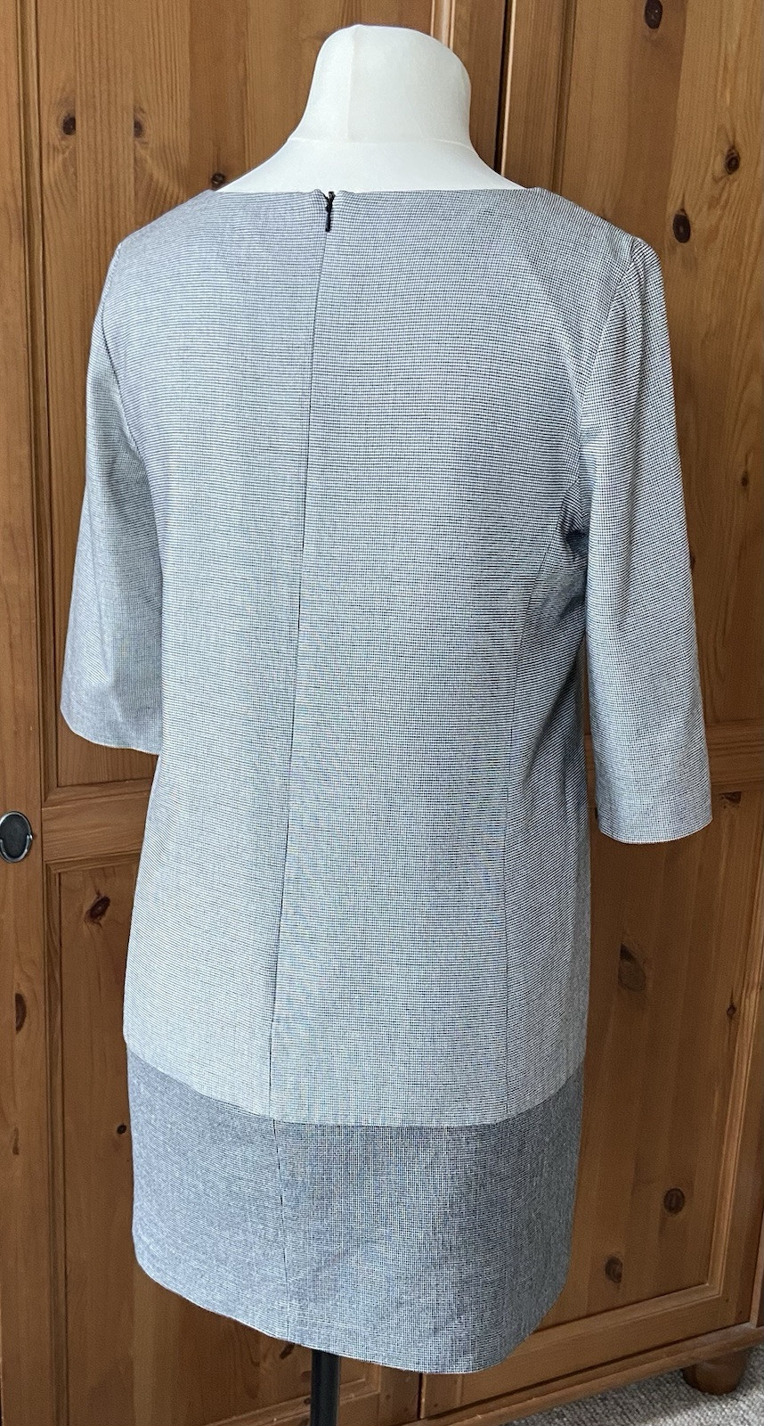 Next Grey Dress | Checked | Short Sleeve | V-Neck | Work / Officewear Size 14