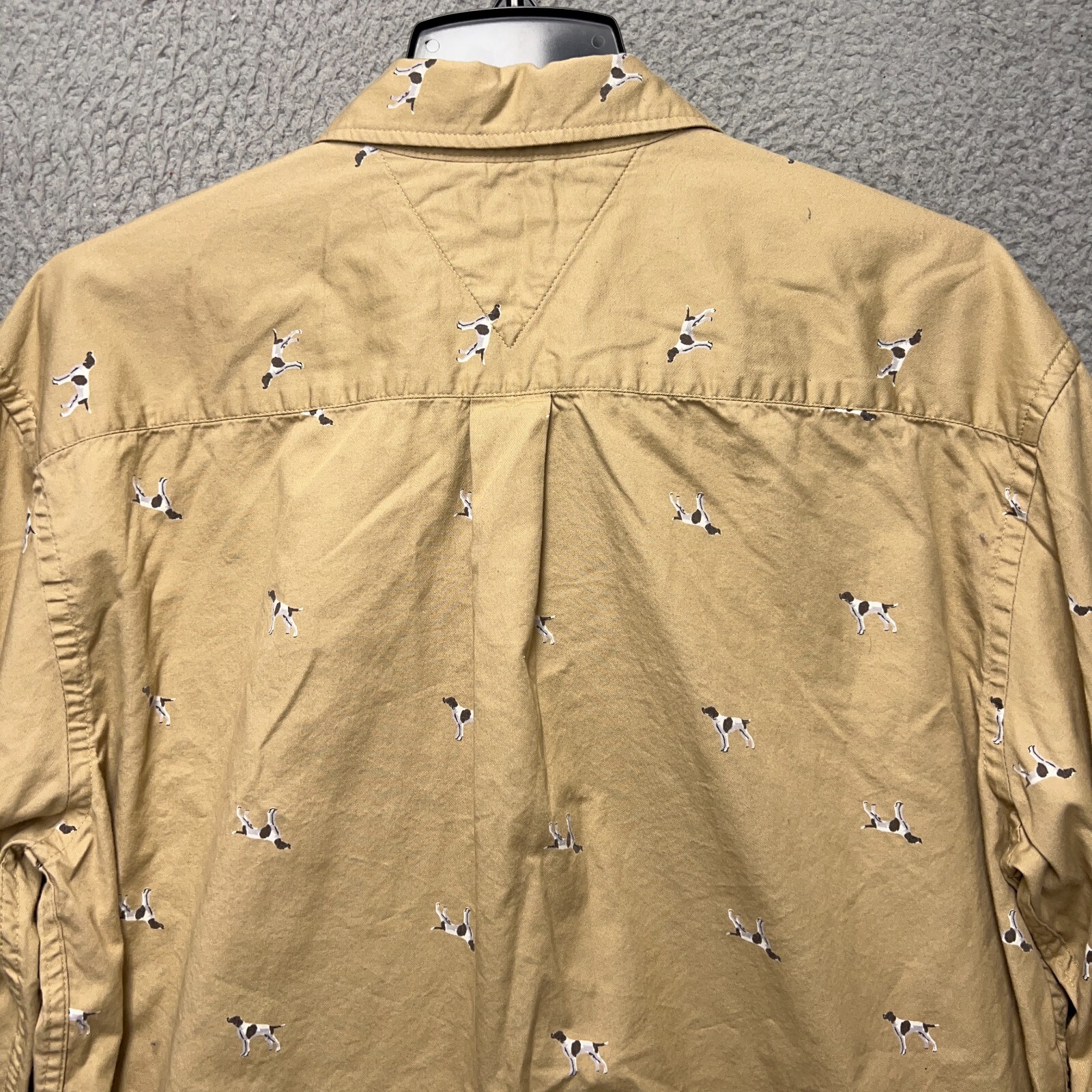 Tommy Hilfiger Shirt Mens XL Brown All Over Dog Print Slim Corduroy Flip Collar