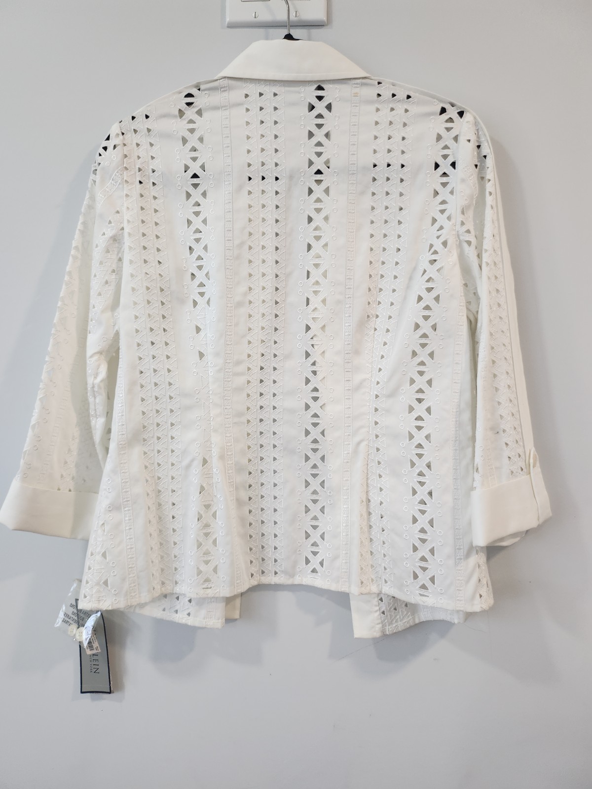 Anne Klein White Cotton Eyelet Collared 3/4 Sleeve Button-Down Blouse PS