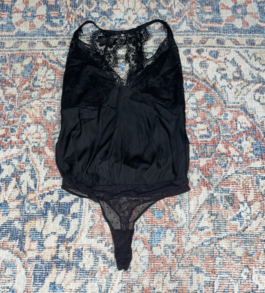 Few People Intimately Melrose Lace Open Back Bodysuit SZ S EUC