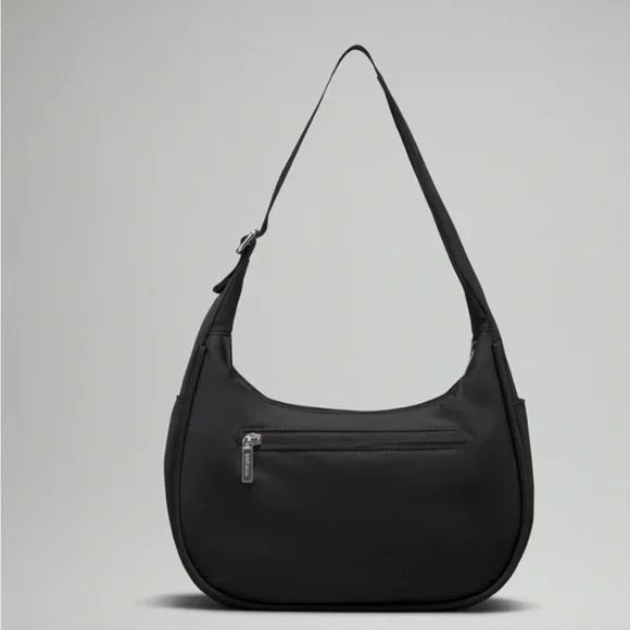 NEW Lululemon City Essential shoulder bag 4L Black