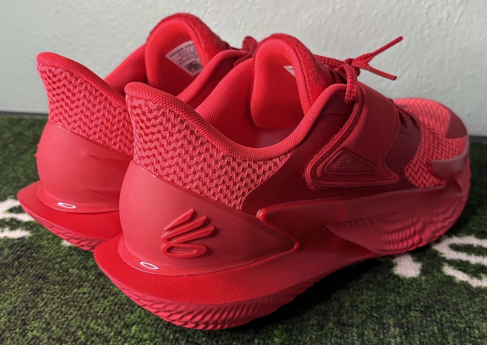 US Men’s 9.5 – Under Armour Curry Brand Curry Fox 2 “Swipa Claus” 6000777-600
