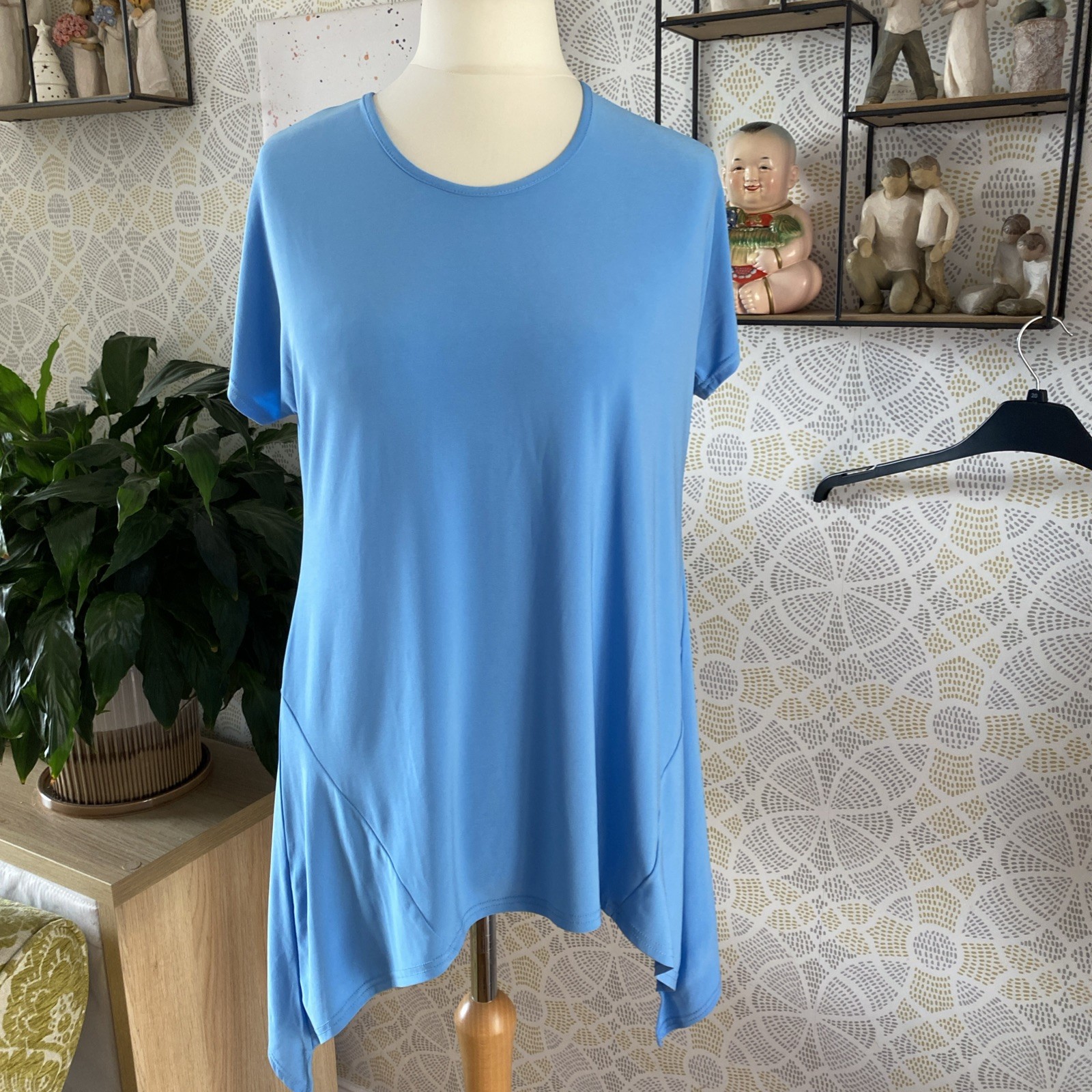 Bassini Sky Blue Top Size 16 Split Back BNWT