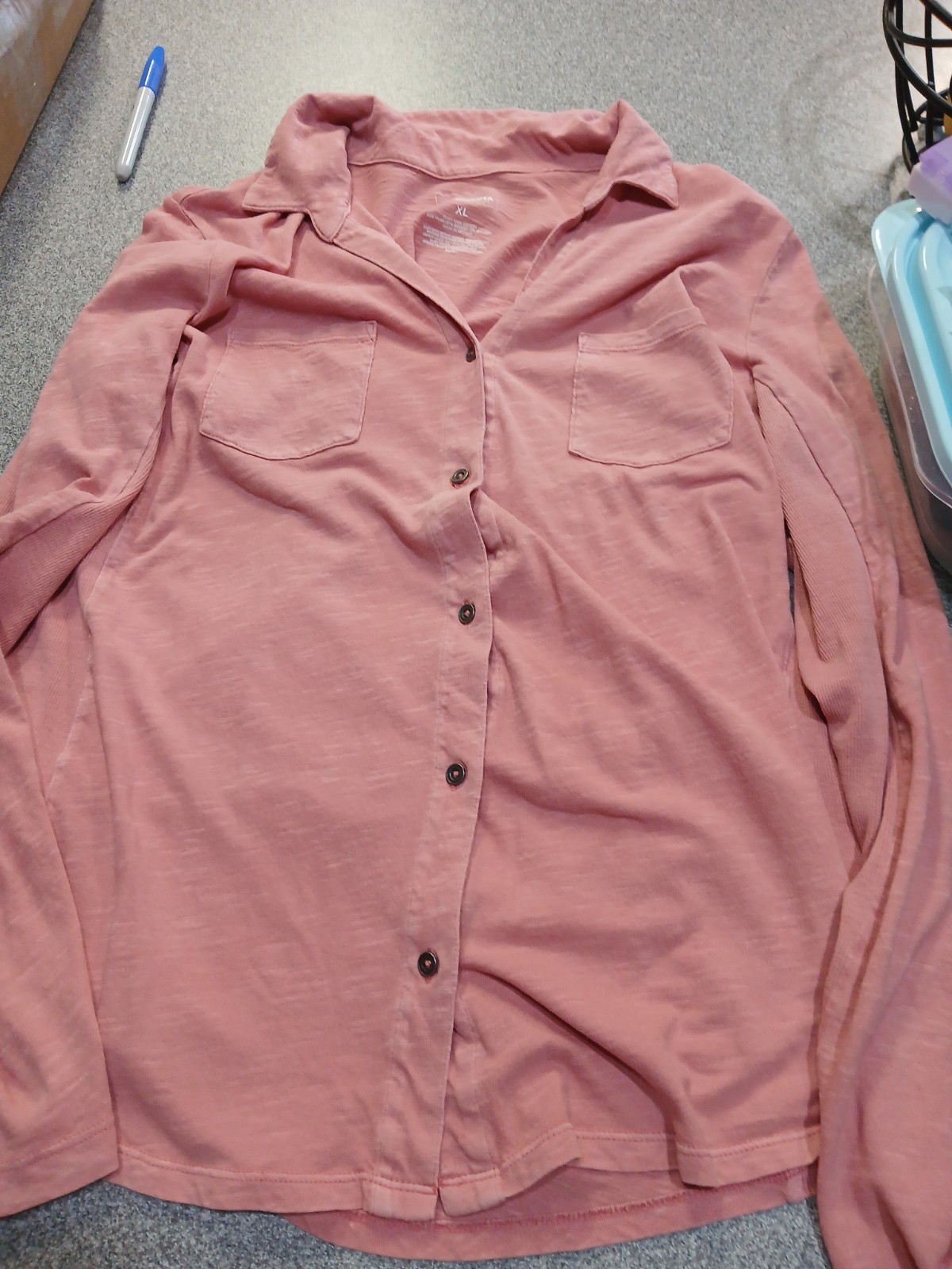 Sonoma womans XL Pink Solid Long Sleeve Button-Up Point Collar Cotton Blend