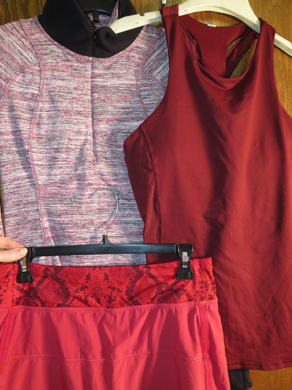 Lululemon 6 Runderful Half Zip Space Dye Camo Berry Rumble Red Black EUC!