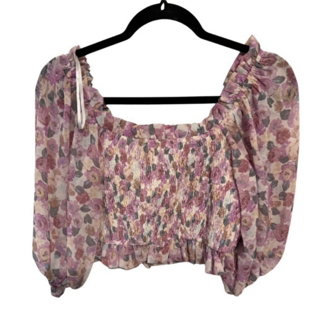 Romantic cottagecore Women’s Floral Smocked Crop Blouse Purple Size L