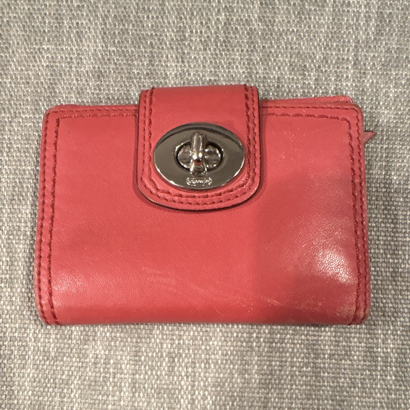 Coach Pink Turnlock Bifold Wallet Logo Solid ID Window & Coin Pocket