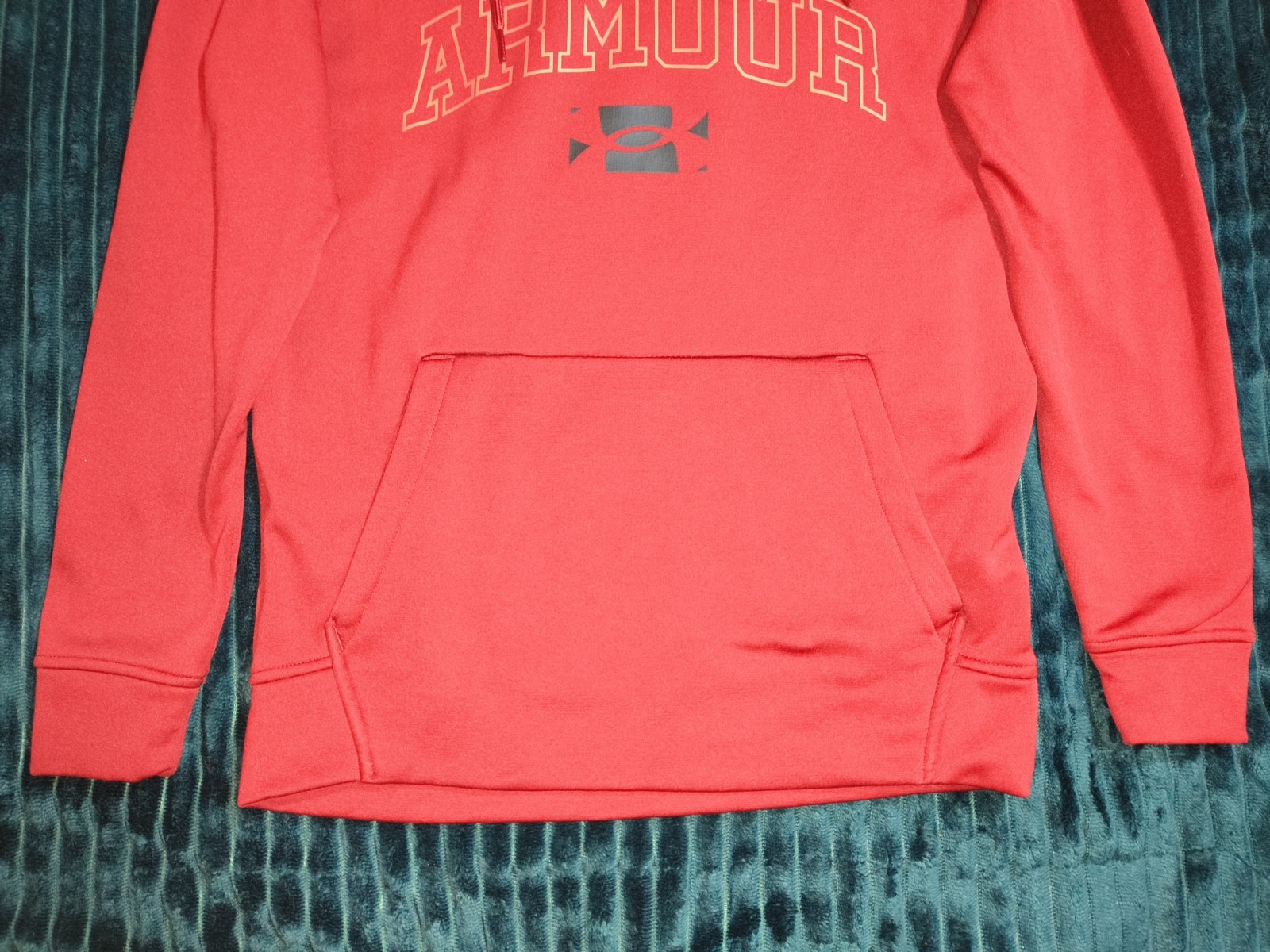 Under Armour Men’s Red Fleece Pullover Hoodie Loose Fit Pockets Size SM