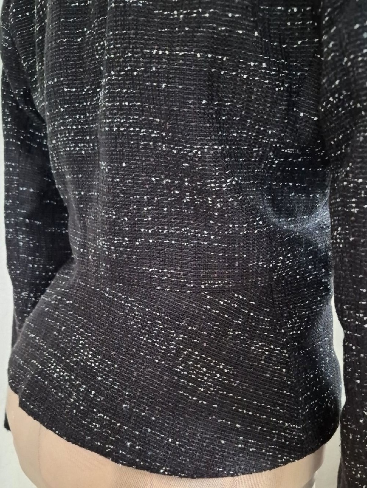 LOFT Tweed, Black & Wht, w/ruffle backwaist & hook clousure Blazer Sz 8 Petite