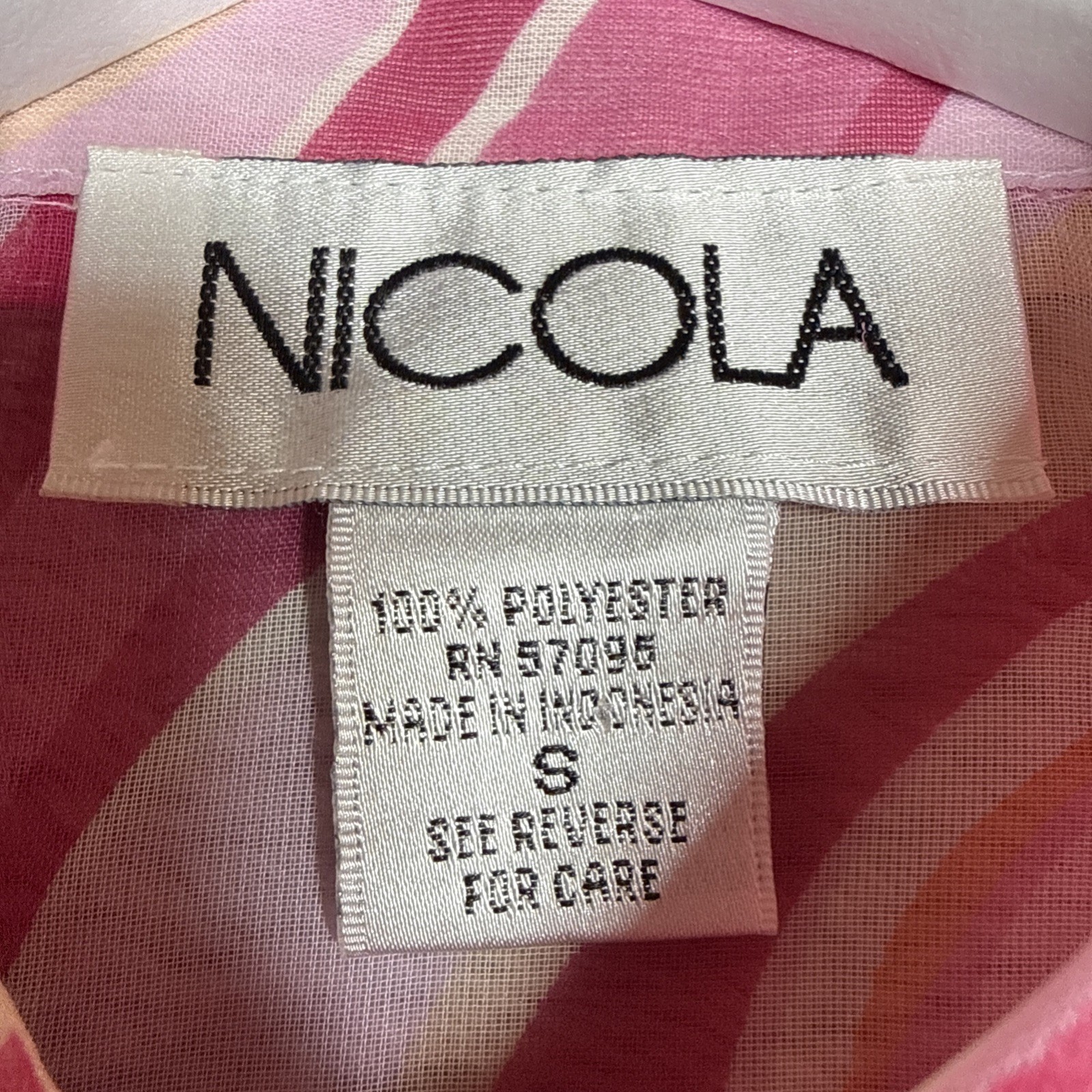 Nicola Button Blouse Women Small Pink Swirl Psychedelic 3/4 Sleeve Ruffle Cuff