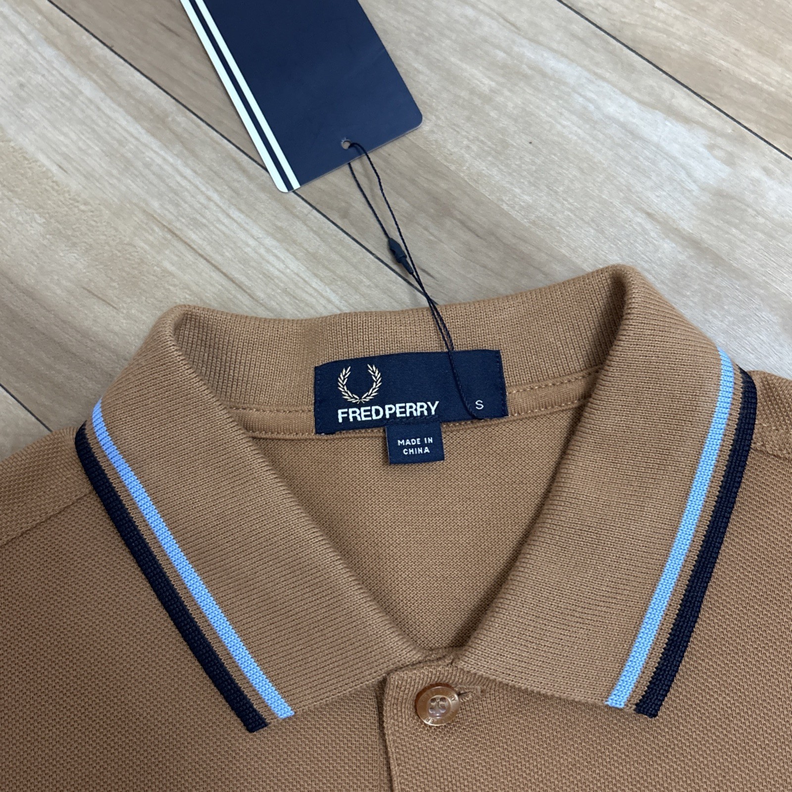 Fred Perry M3600 Polo Mens Size Small Dark Caramel/Snow White/Silver Blue BNWT