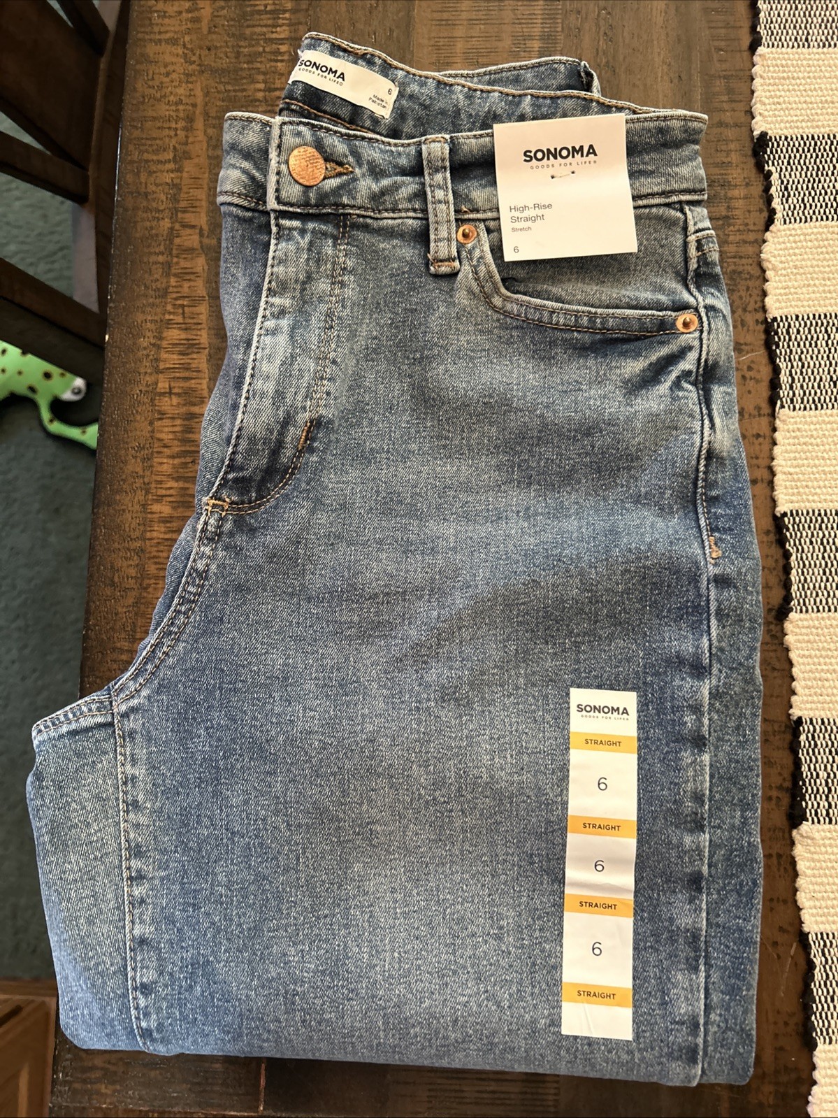 Women’s Sonoma Straight Leg Jeans Size 6 Nevsr Been Worn With Tags