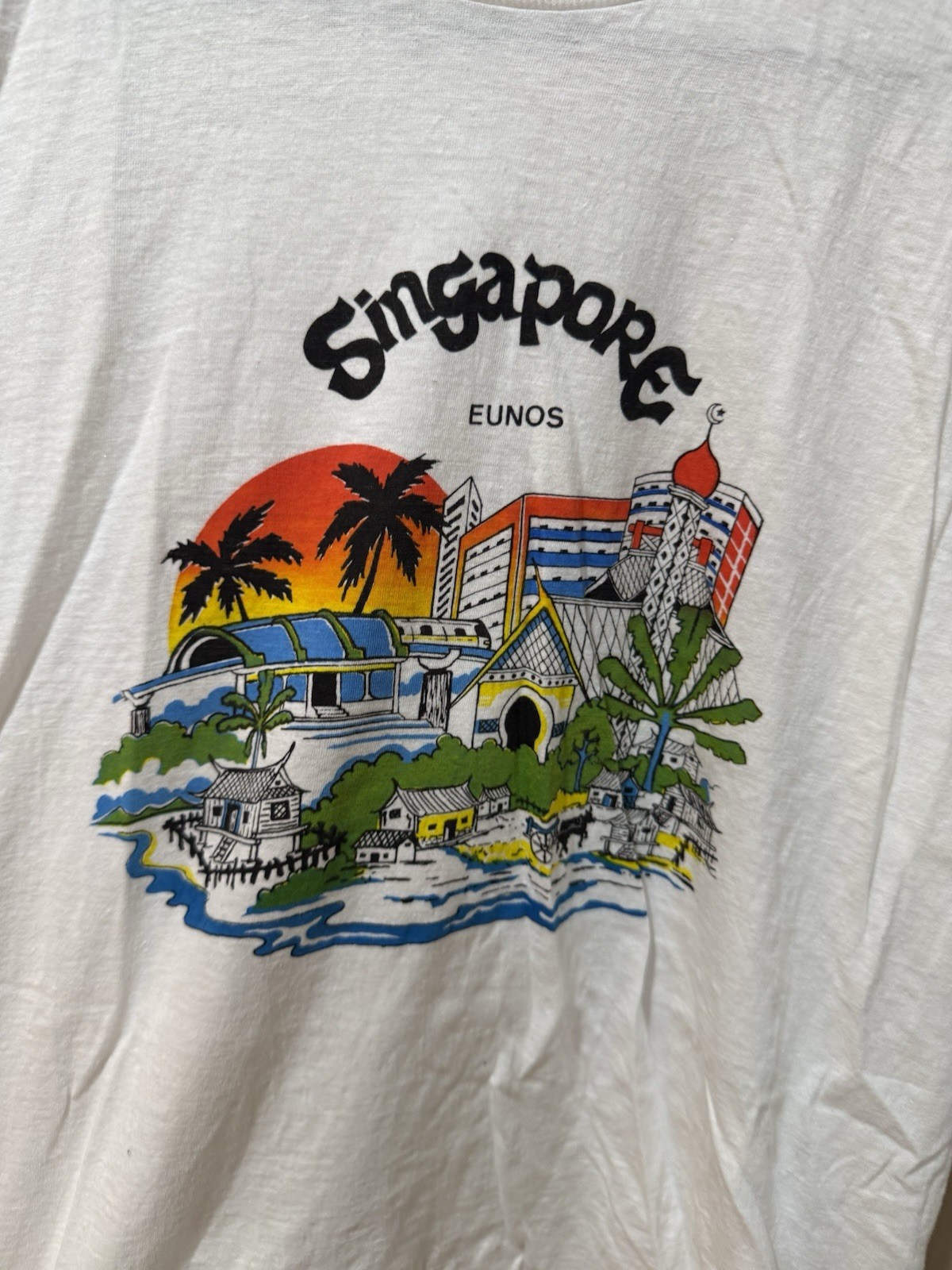 Vintage 80s Singapore Graphic t-shirt Mens Medium