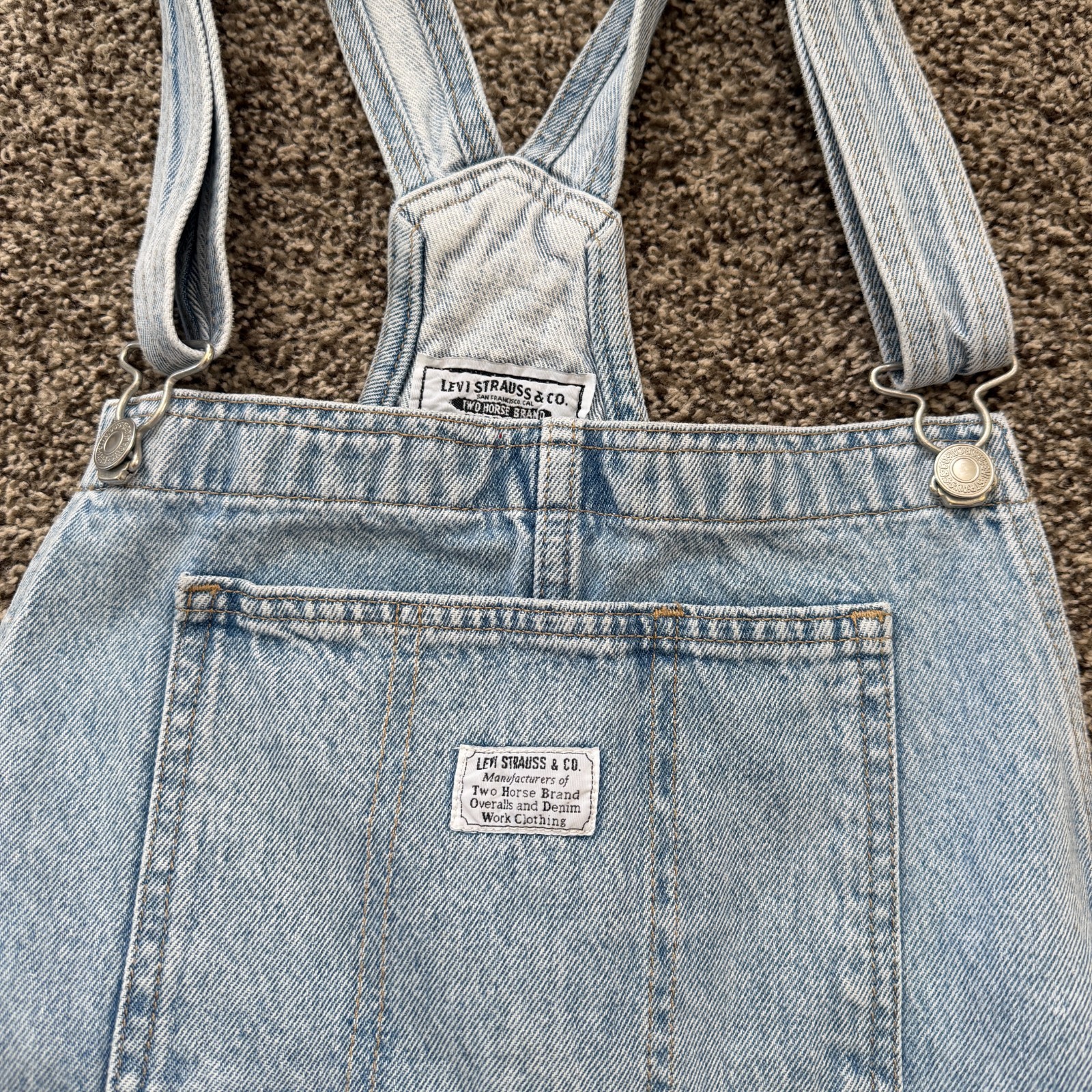 Levi’s Denim Bib Overalls Men’s Large Light Wash Blue Carpenter Workwear