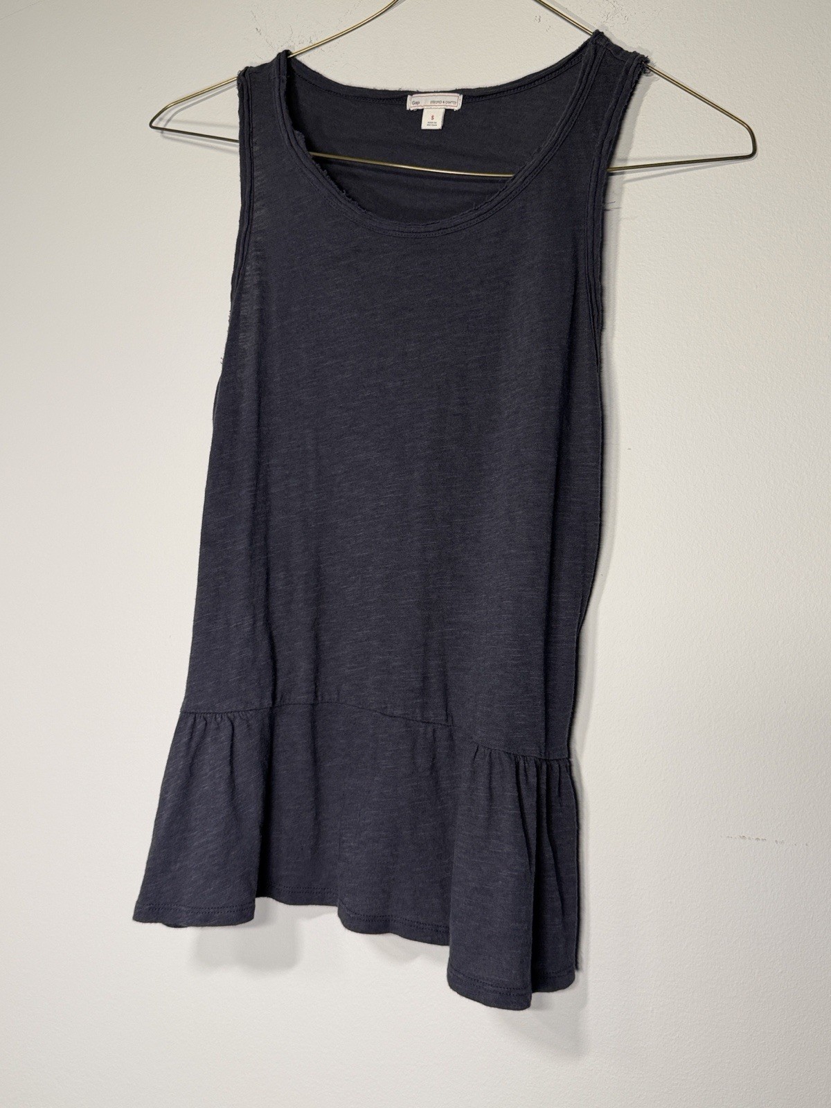 GAP Navy Rustic Peplum Tank Top. Size S. SKU AE212-100