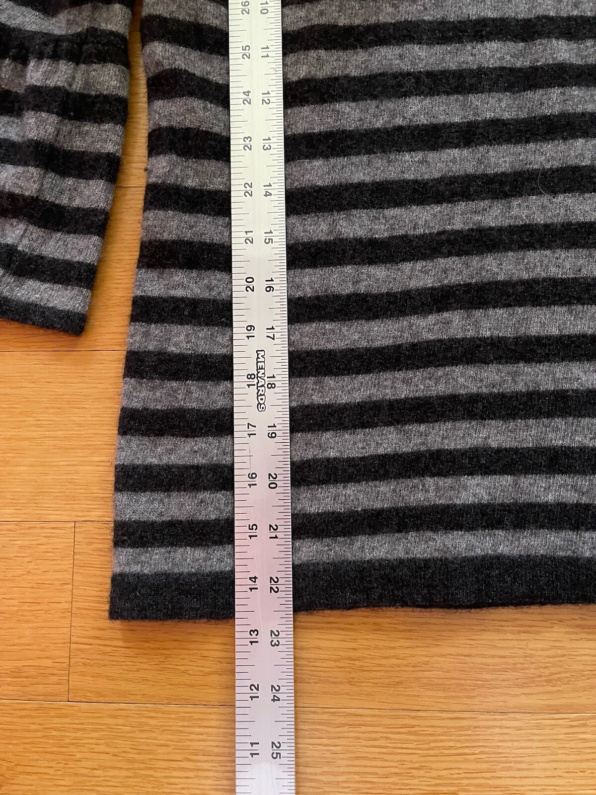 Women’s Benedetta B sweater Top Wool Viscose Nylon Cashmere blend size small