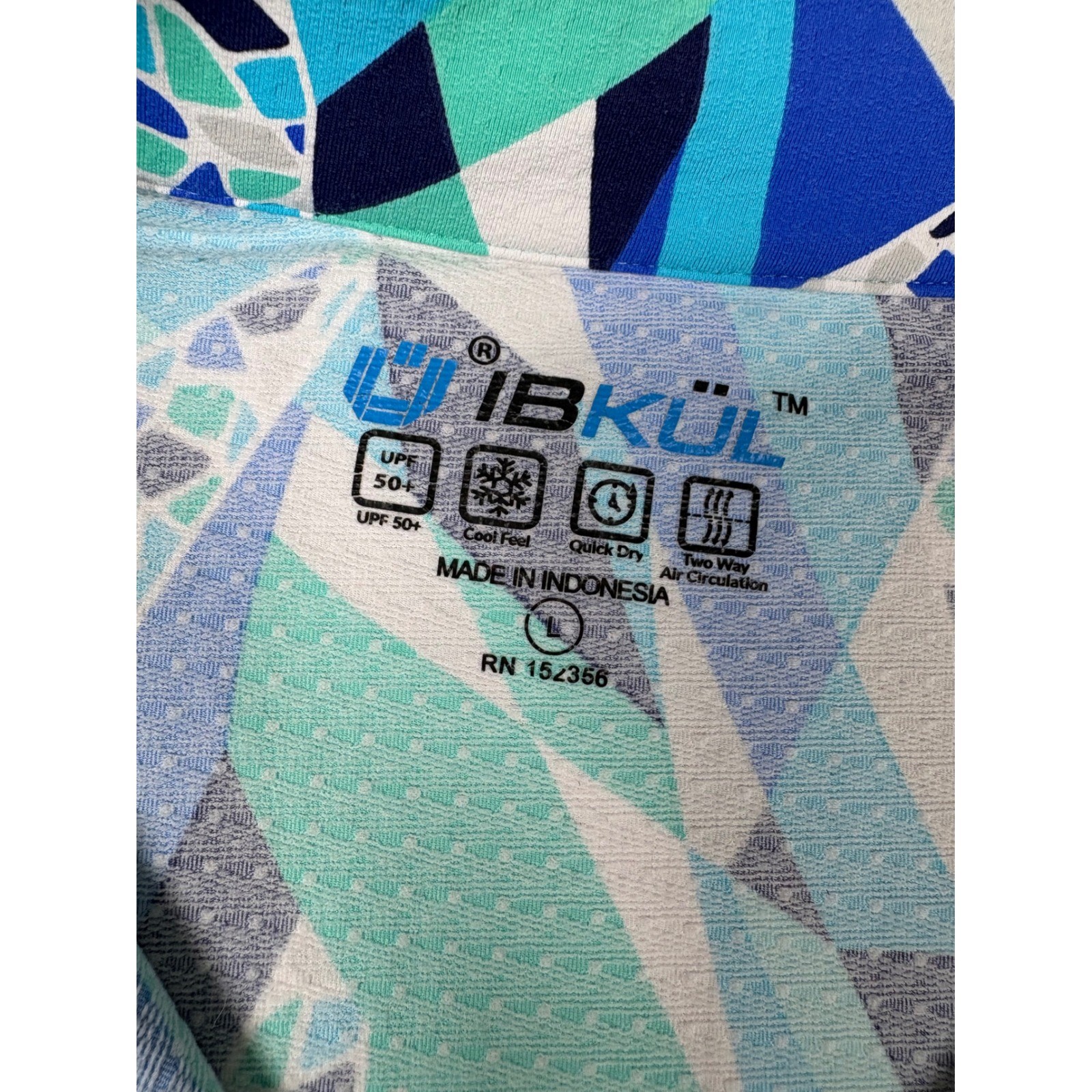 IBKUL Briana Long Sleeve Mock Neck Top Sun Shirt Blue Geometric Mosaic UPF 50 L