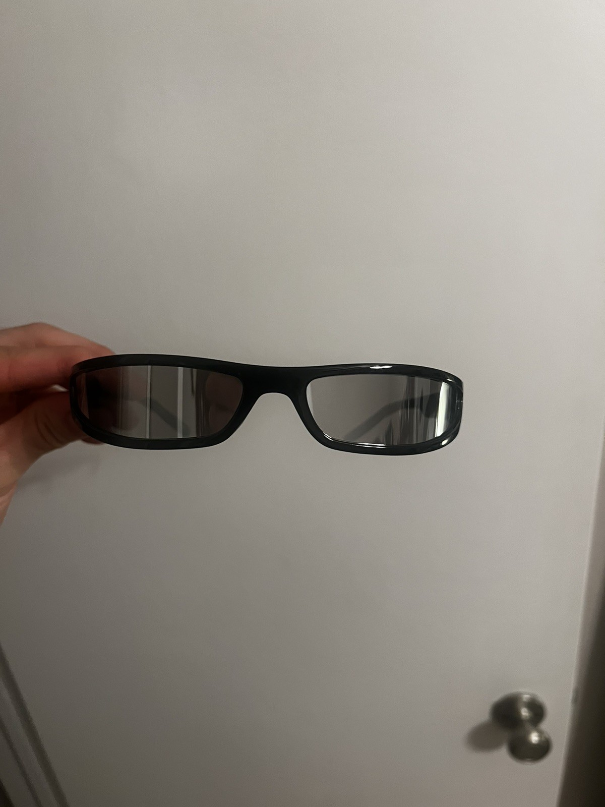 Travis Scott Utopia Era Rick Owens style Sunglasses black frame mirror lens