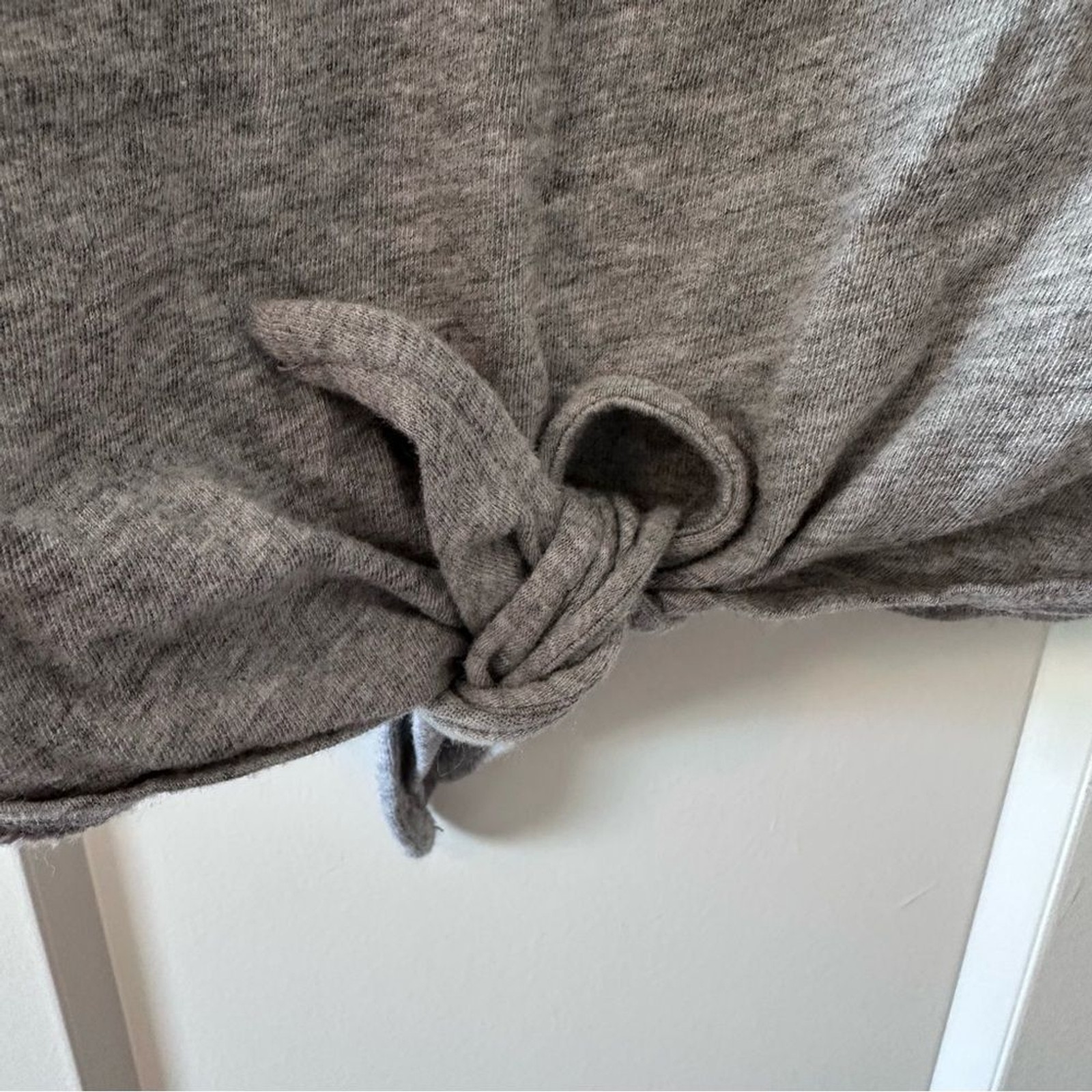 1X Gray Sleeveless Old Navy Tank Top