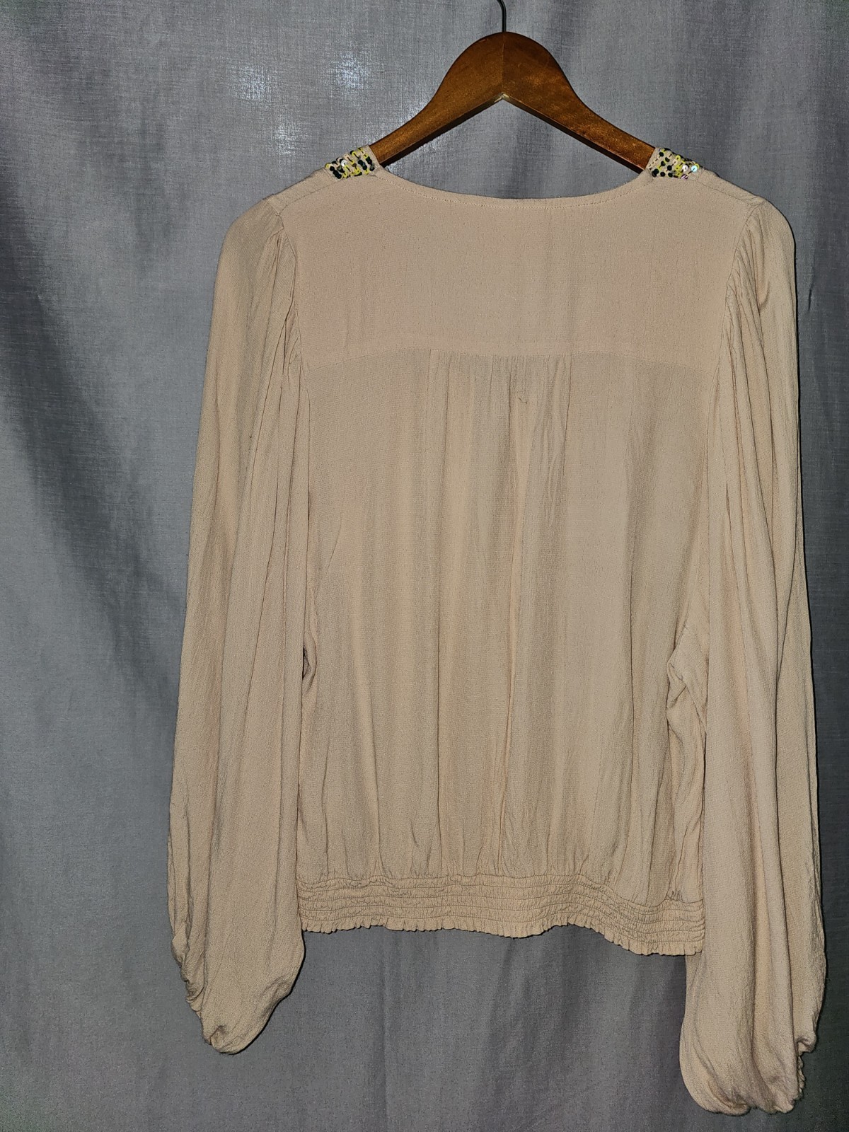 Maeve Beige Sequin V-Neck Balloon Long Sleeve Woven. boho. Blouse Top Size M