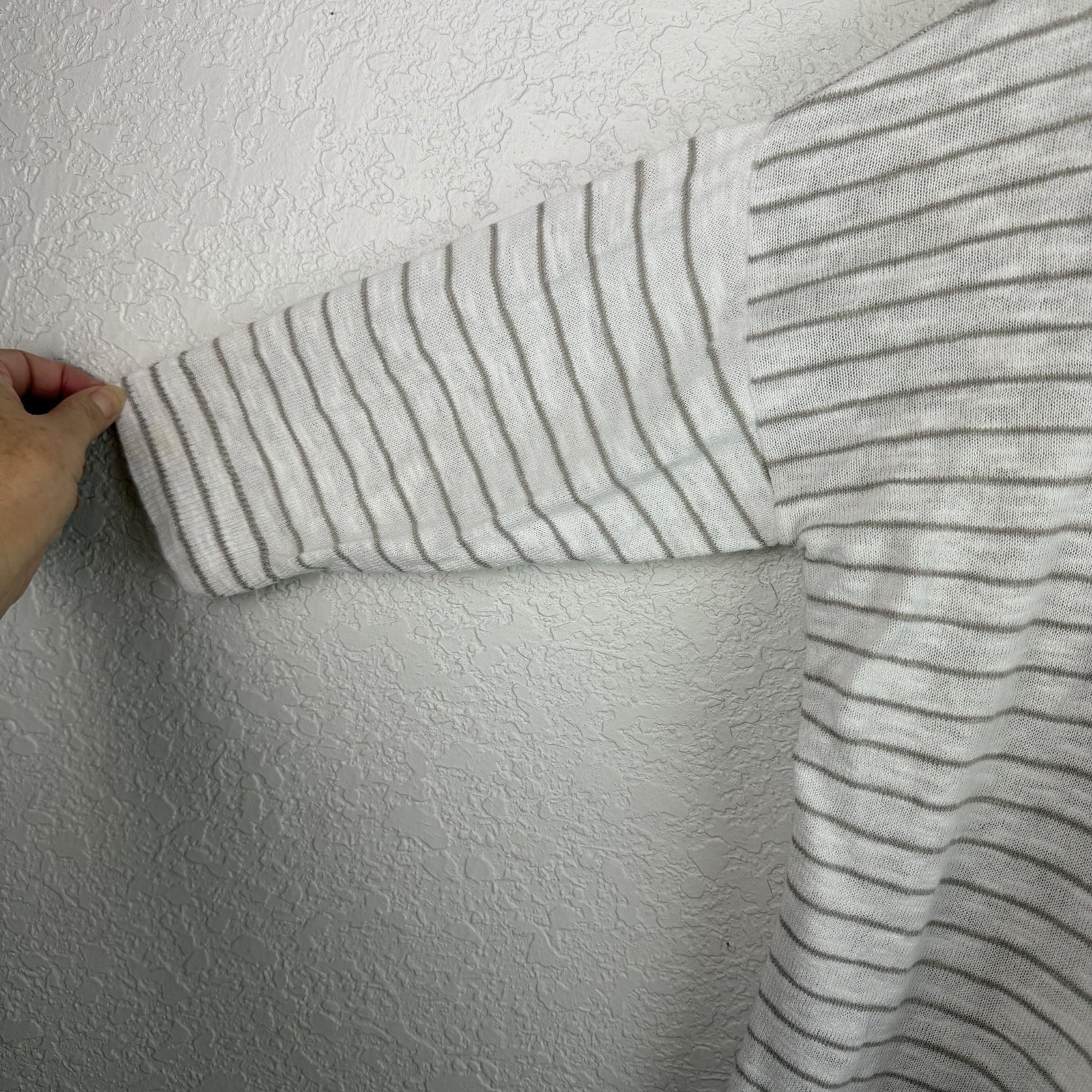Eileen Fisher Size Medium White Gray Stripe Organic Linen Cotton Top Summer Cool