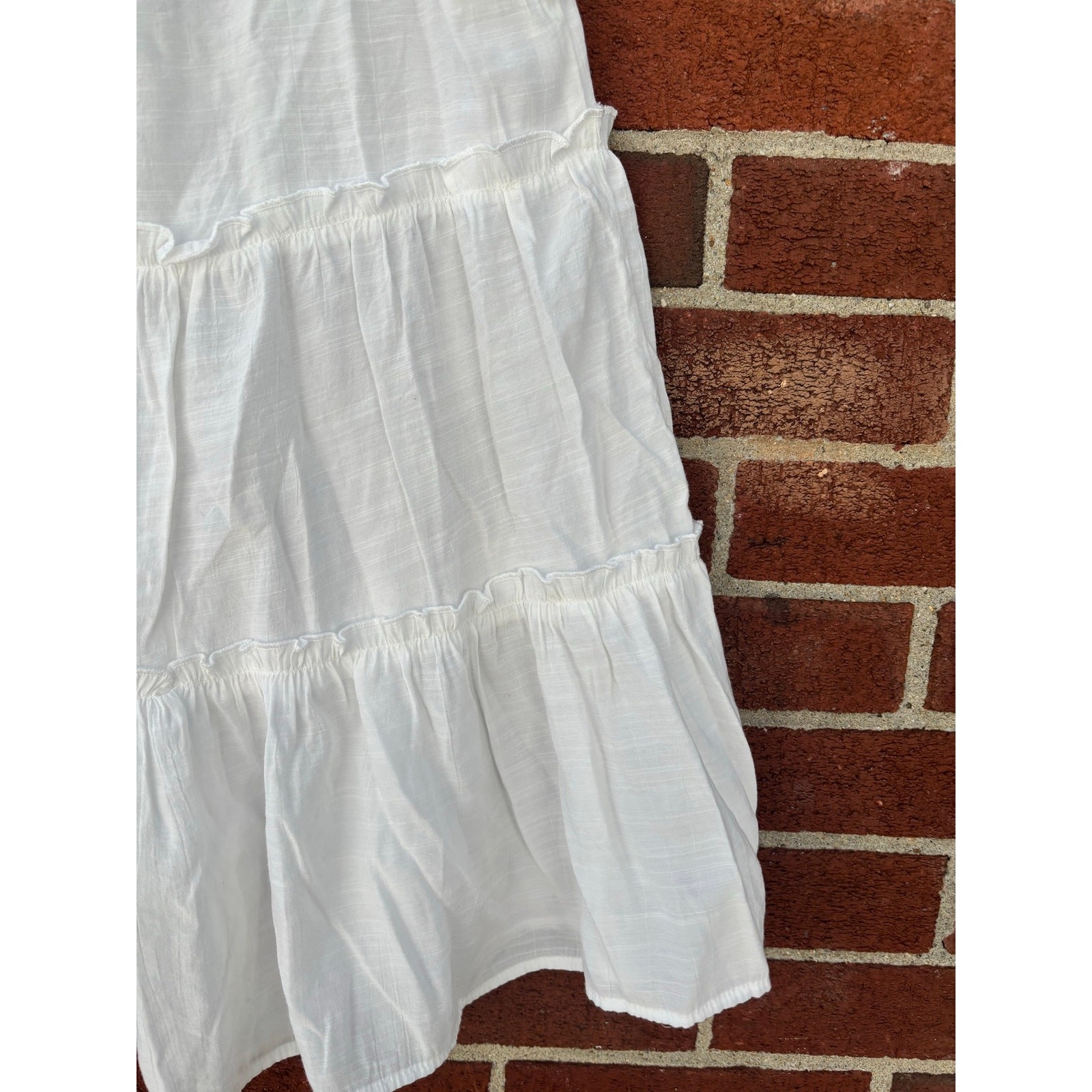 NY Collection White Tiered Sleeveless Blouse Size M Ruffle Boho Peasant Top