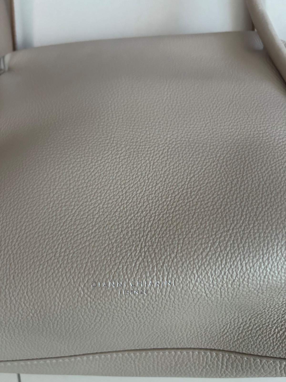 Gianni Chiarini Firenze Beige Genuine Leather Top Handle Bag – Made in Italy