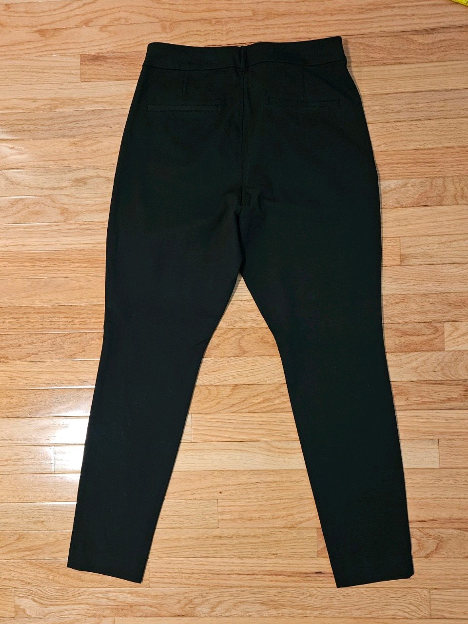 Old Navy Pixie Pants Women’s Size 14 Black Slim Fit Stretch Ankle Career