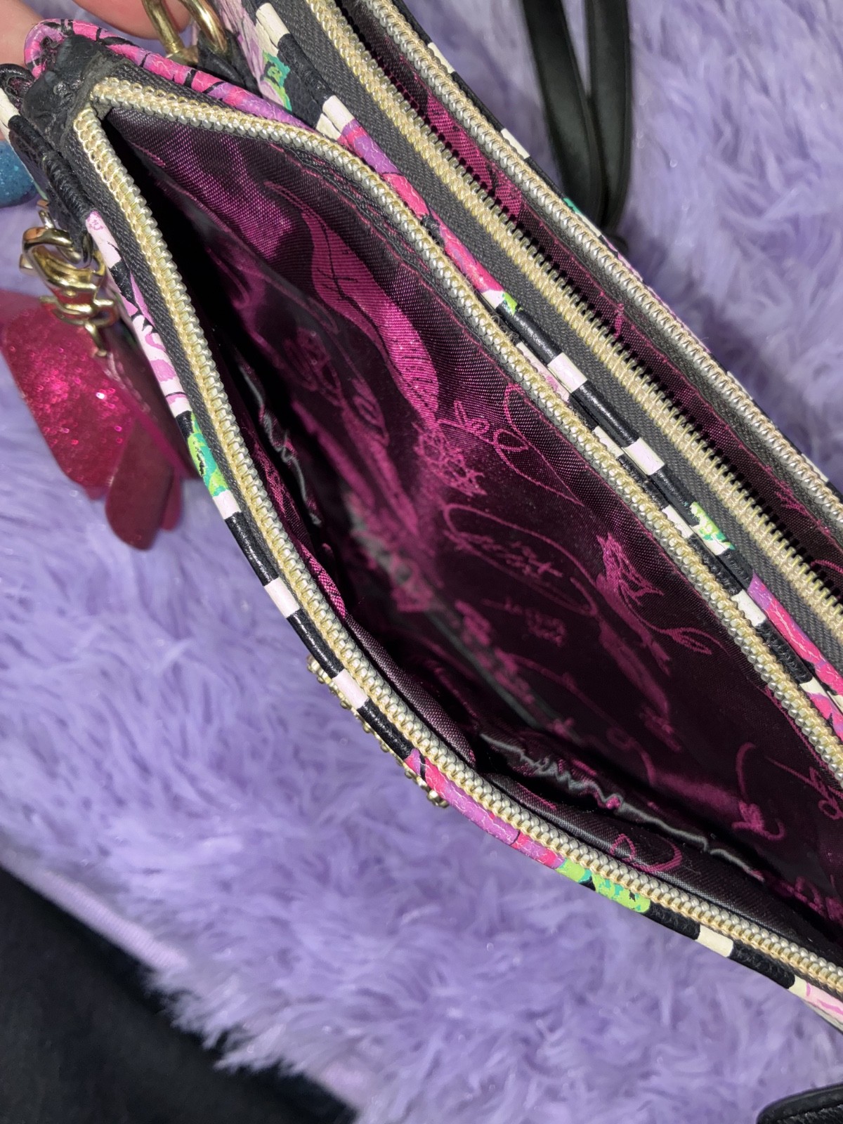 Betsey Johnson Rockin Roses Crossbody Shoulder Bag Floral Stripe Rose Charm