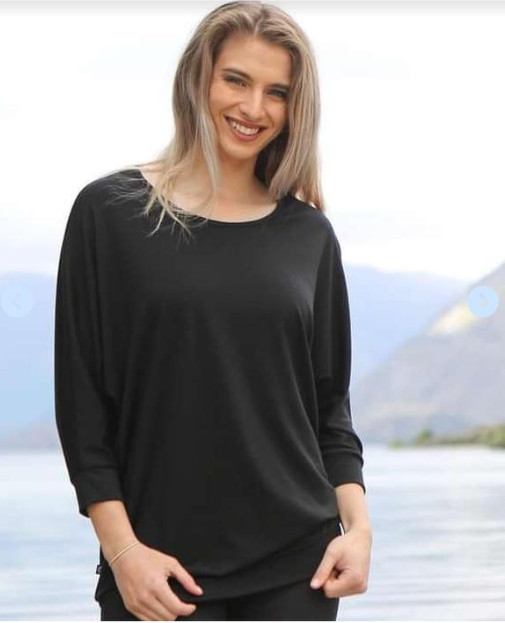 Layered Look Black Knit Sweater With Coral Collar Size L