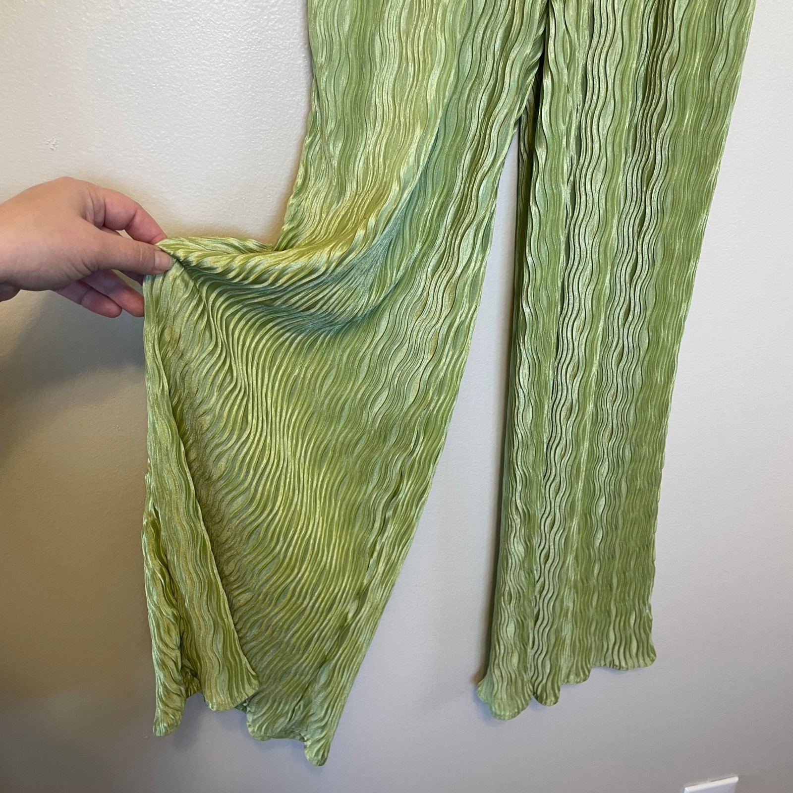 Blue Blush Plissé Satin Wide Leg Pants Small Green Crinkle Palazzo Elastic Wai