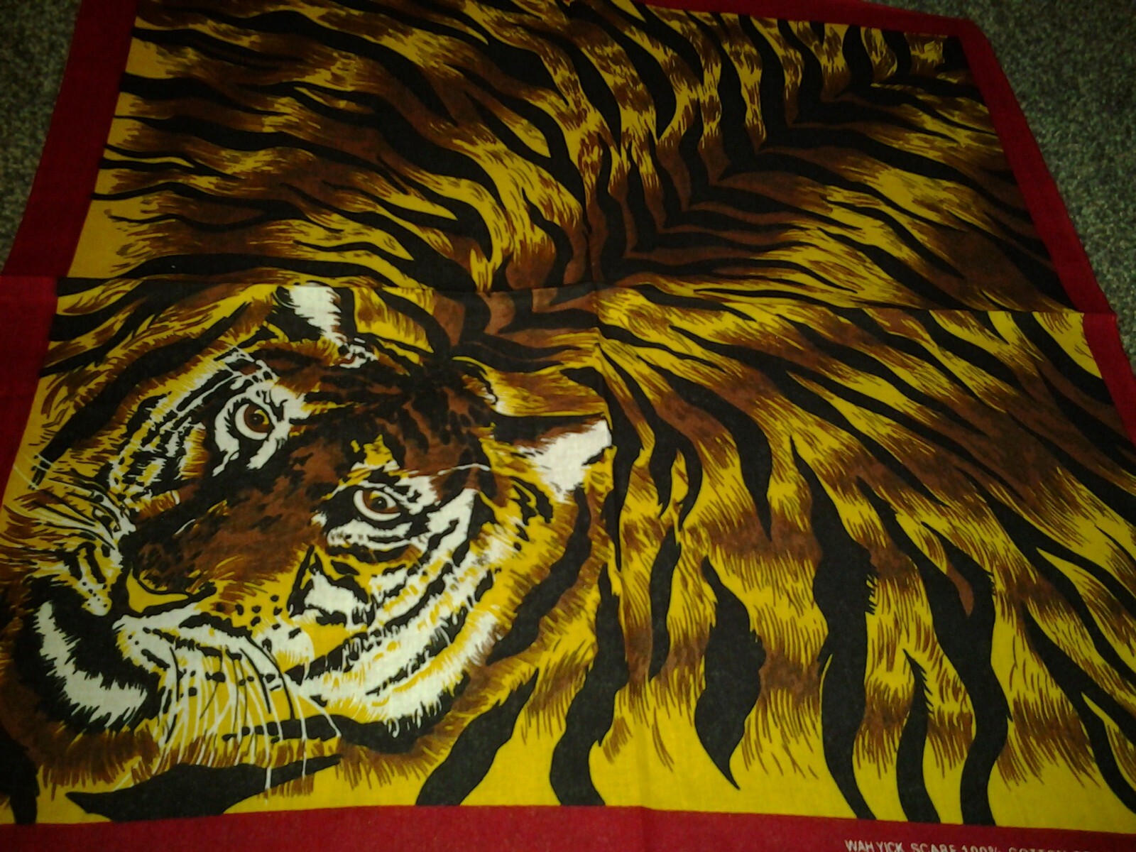 new TIGER LION ANIMAL PRINT GOLD BLACK COTTON BANDANA HANKY BIKER HIPPIE COWBOY