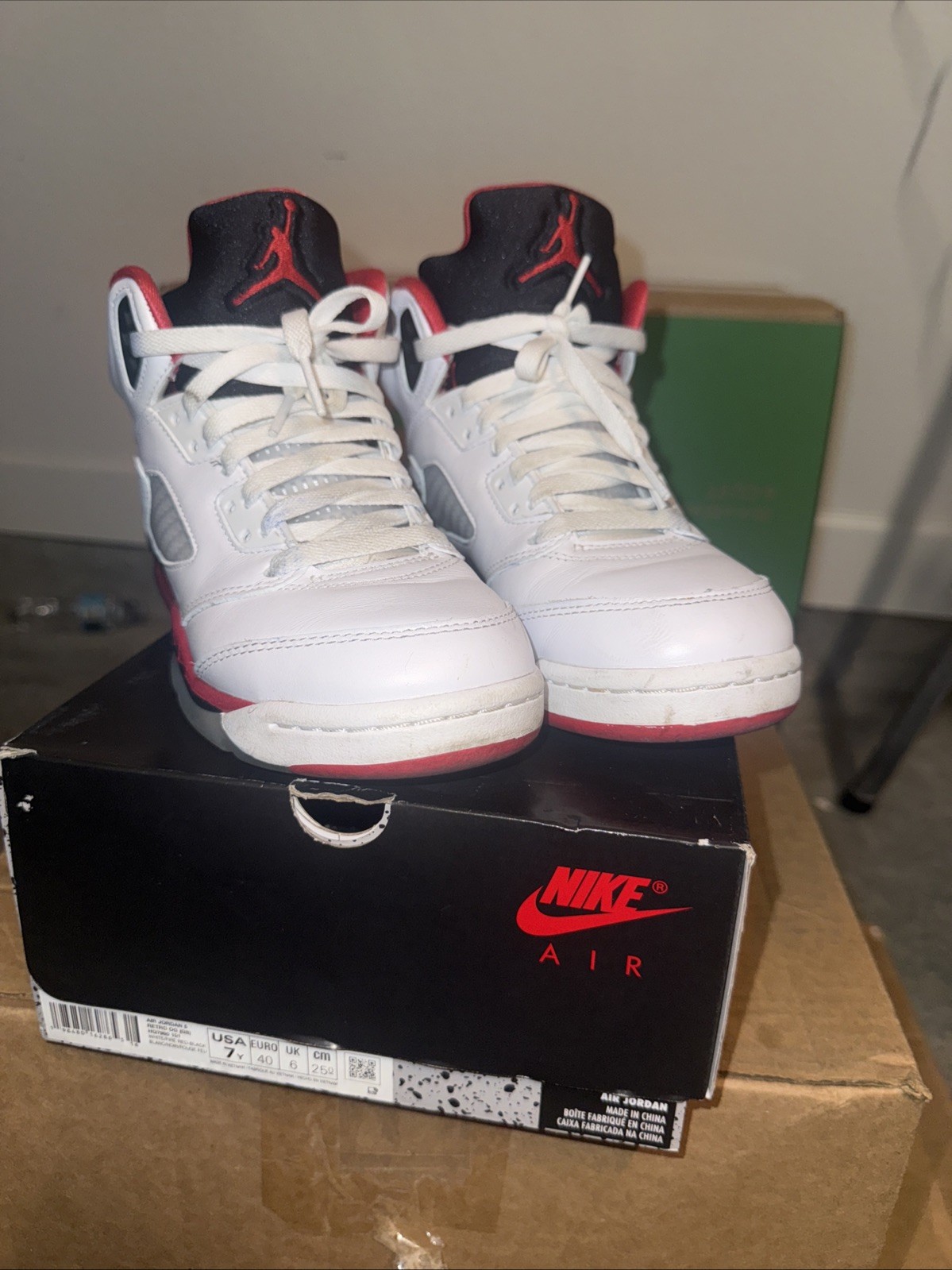 Air Jordan 5 Fire Red Size 7y 100% Authentic Ready to Ship with Box Cheap Price