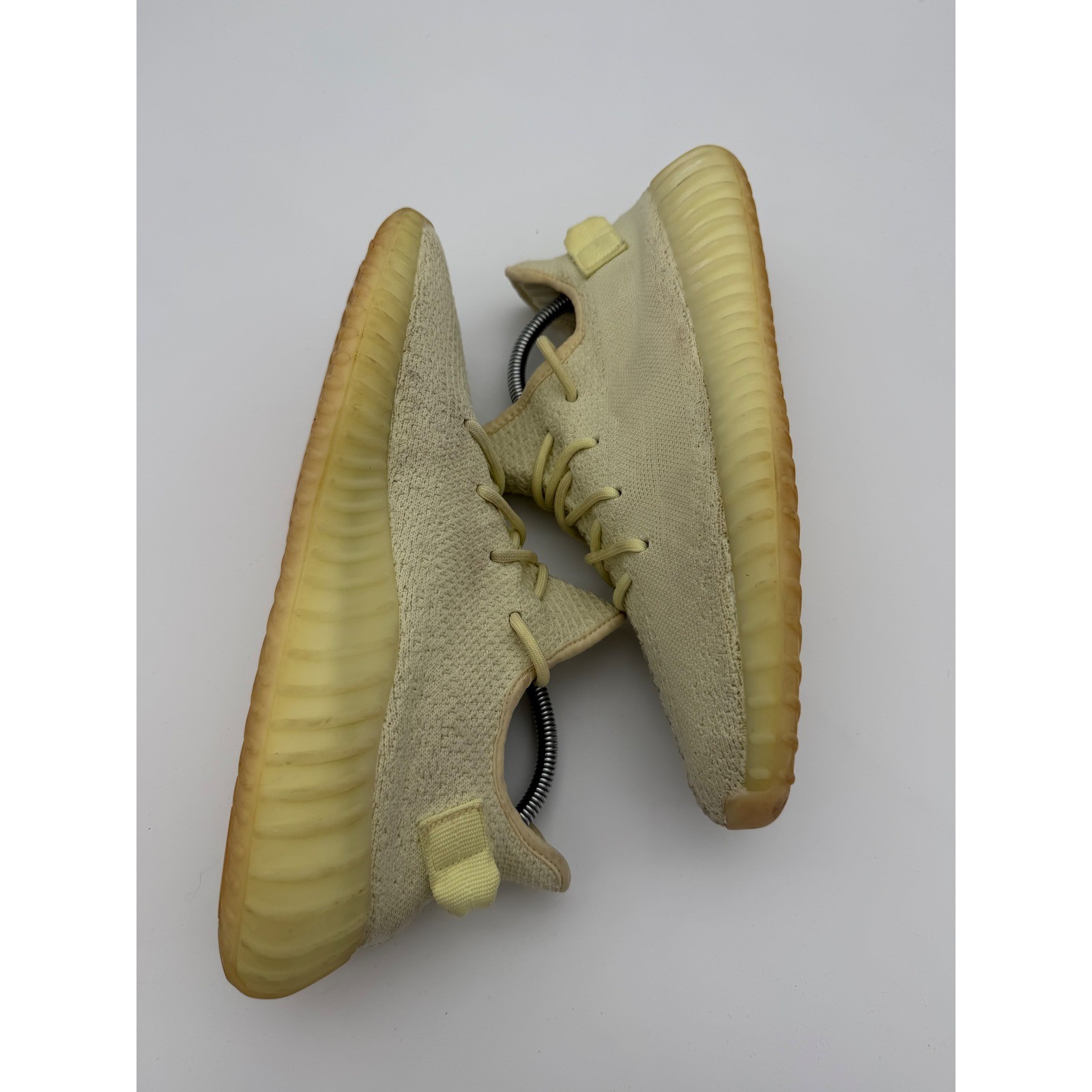 Adidas Yeezy Boost 350 V2 Butter Mens Pale Yellow Sneakers F36980 Size 9.5
