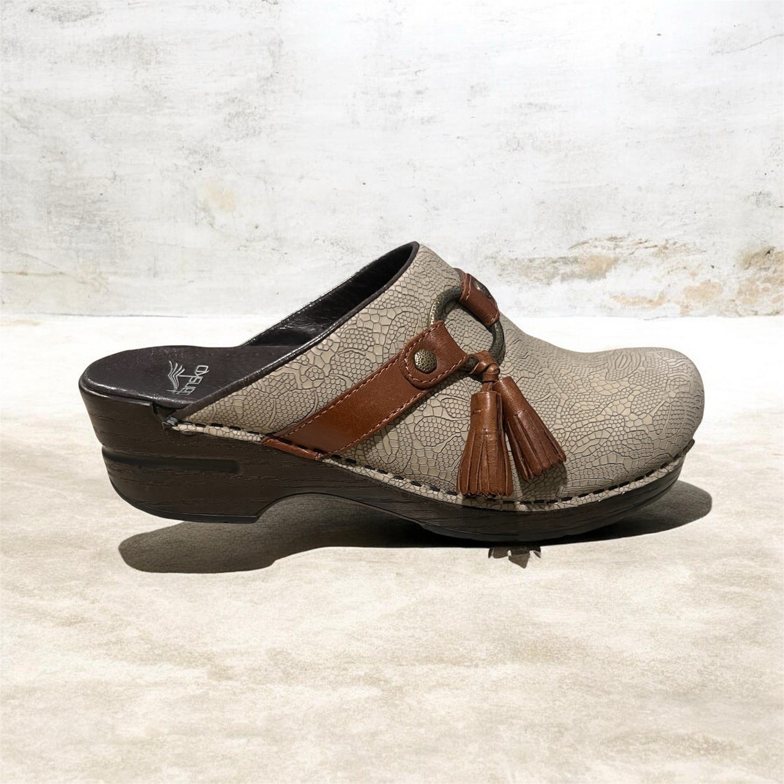 DANSKO Tamara Womens Leather Clog Mule Tassel Strap Beige/Brown EU 38 US 7.5