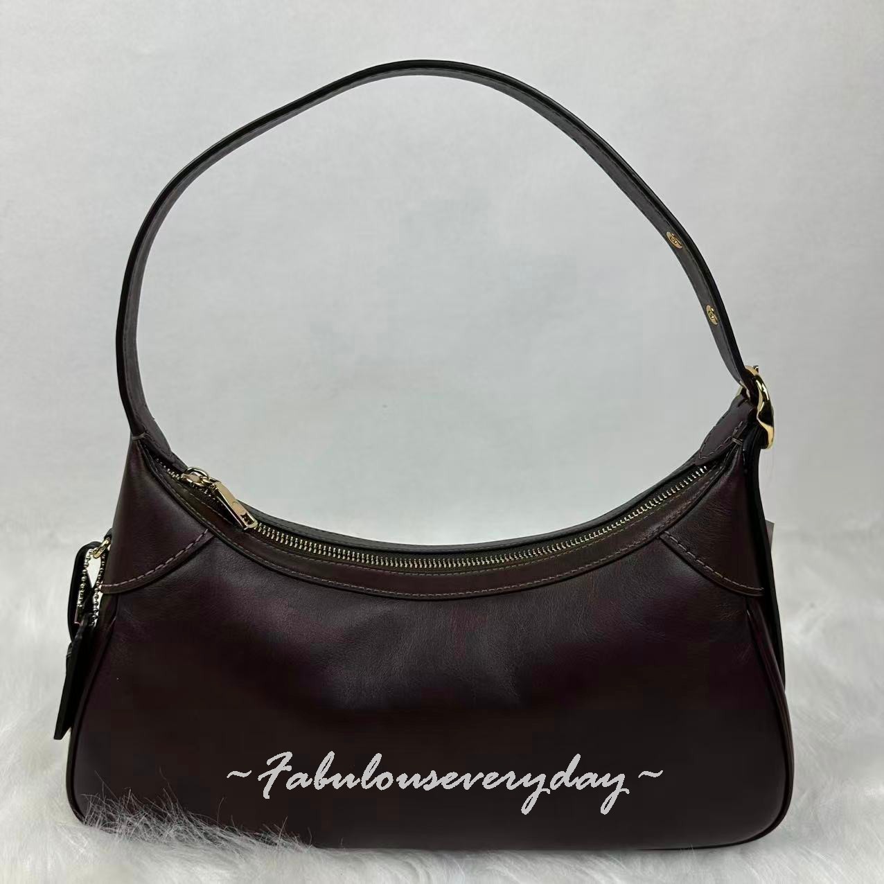 Coach Ella Small Shoulder Bag Crossbody In Leather/Gold/Espresso CDV35 NWT