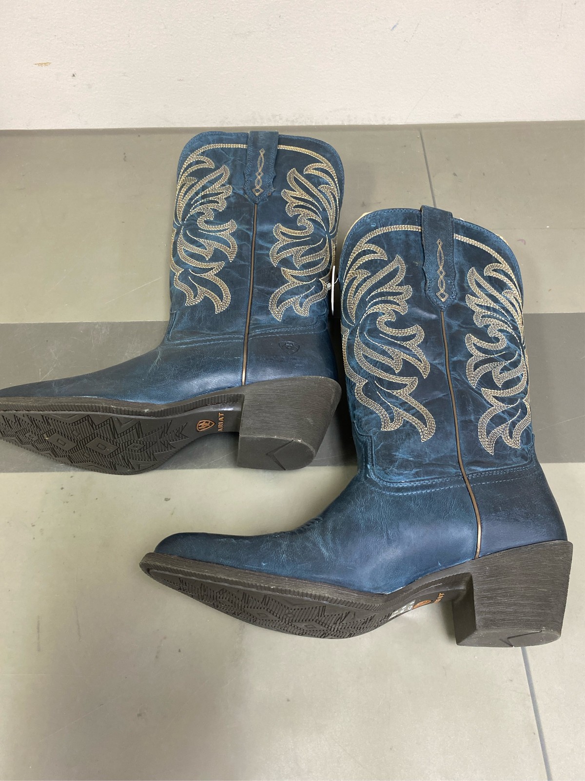 ARIAT Heritage J Toe Stretchfit Western Boots