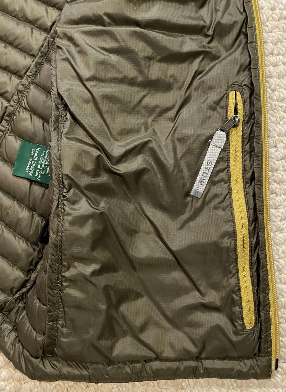 LL Bean Ultralight 850 Goose Down Vest Jacket M Medium #295908 Packable Puffer