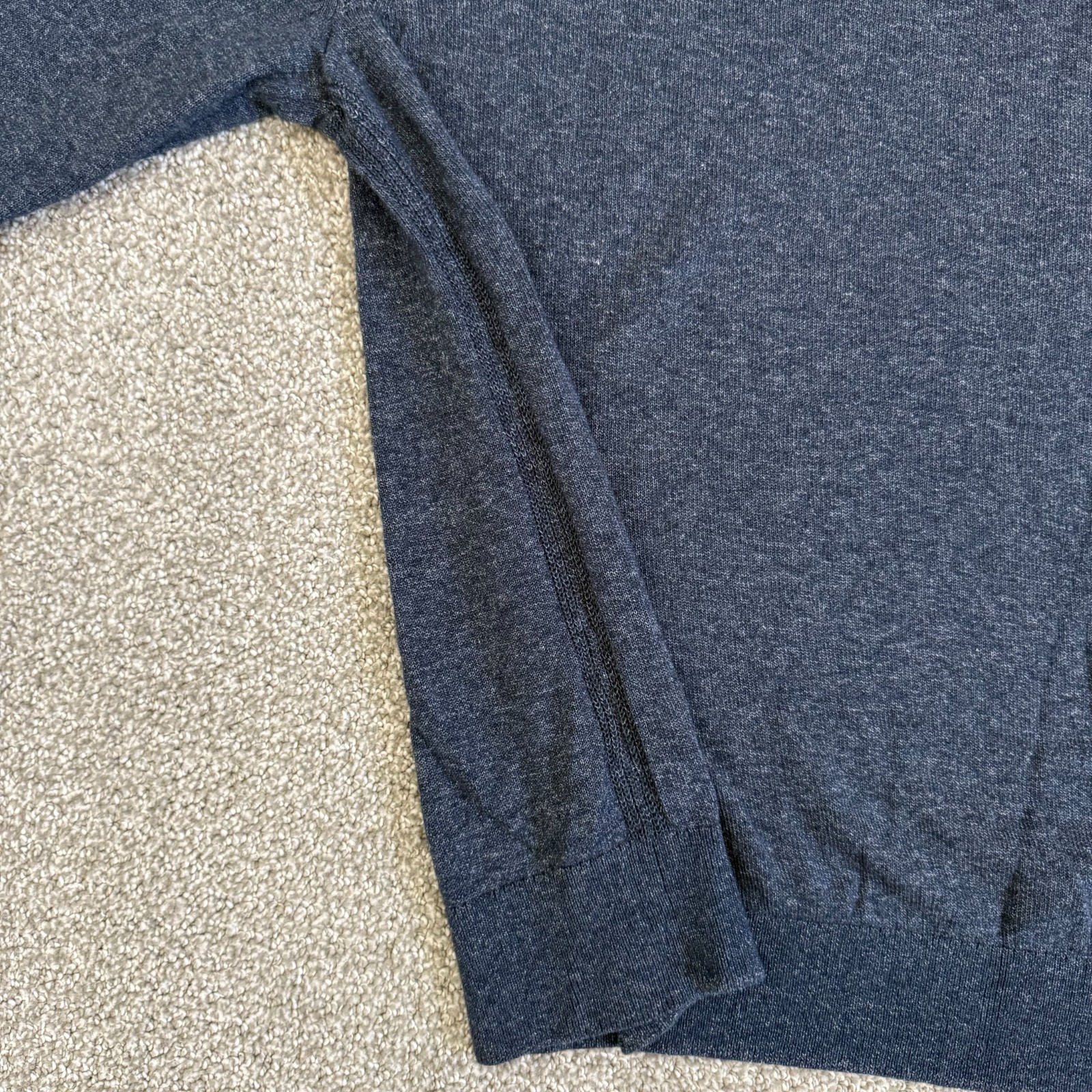 Lot of 2 Banana Republic Heather Cotton Yarn V-Neck Sweaters Men’s L Blue Green