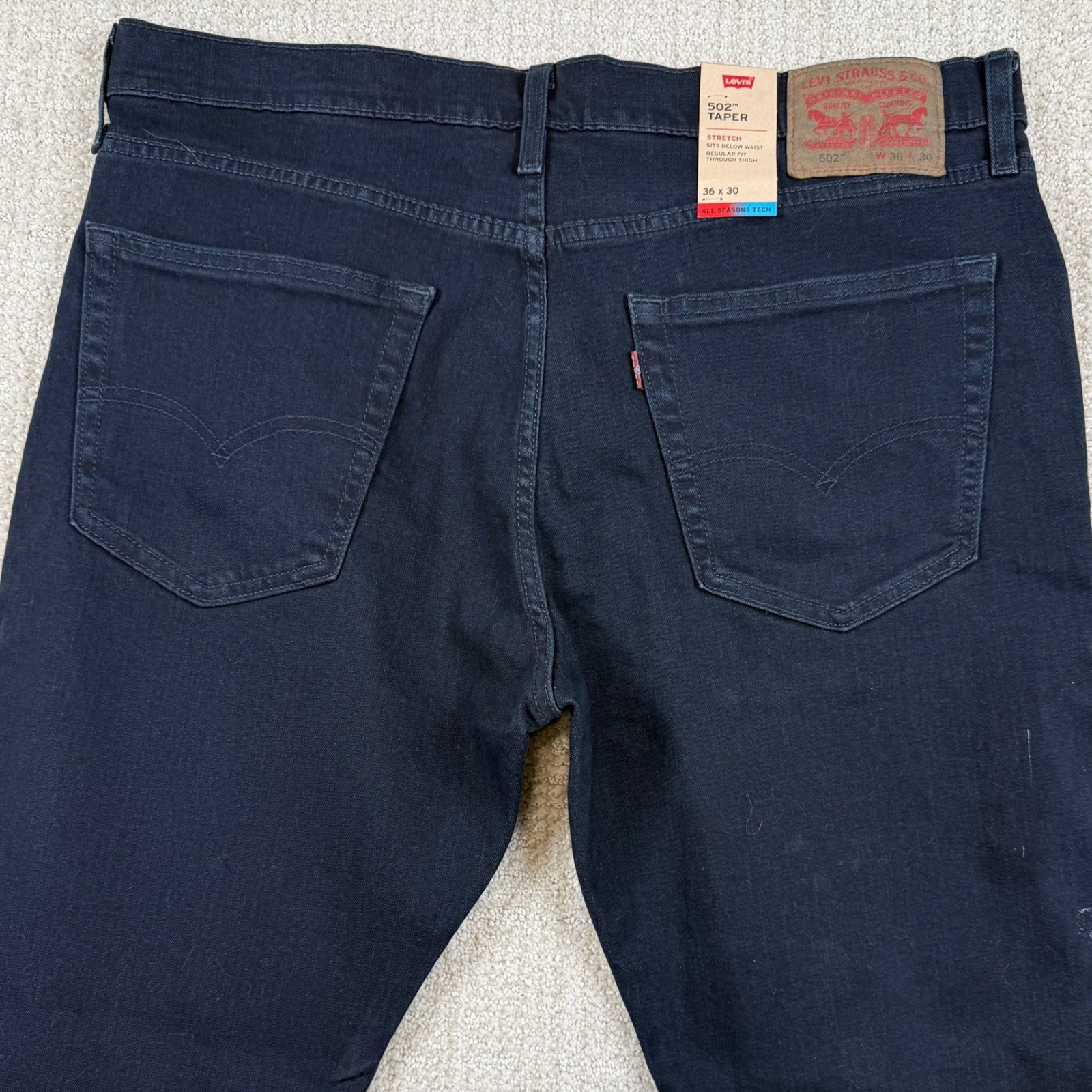 NEW Levi’s 502 Men 36×30 Dark Wash Taper Performance All Seasons Tech Blue Jeans